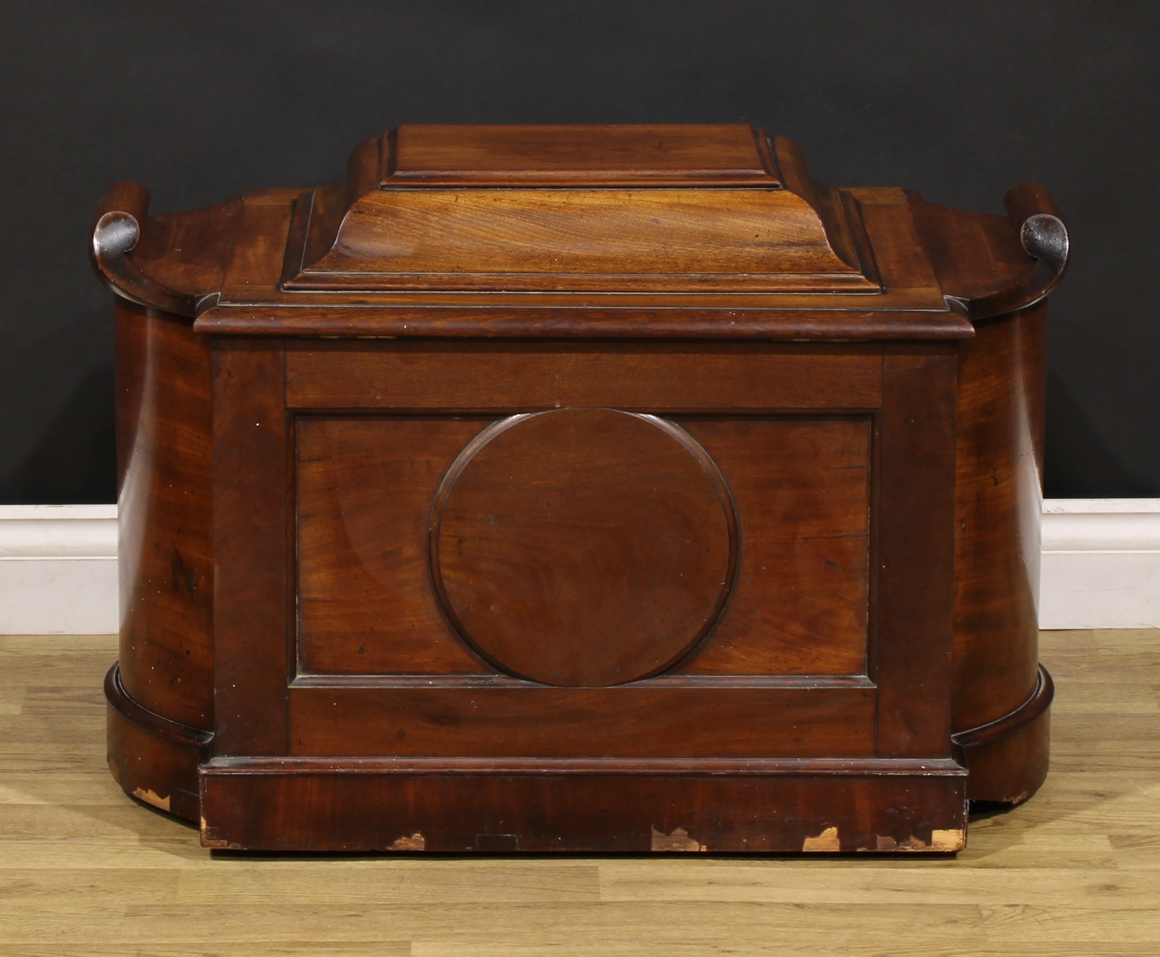 A Post-Regency mahogany cellarette, hinged cover enclosing a compartmented zinc-lined interior, - Image 5 of 5