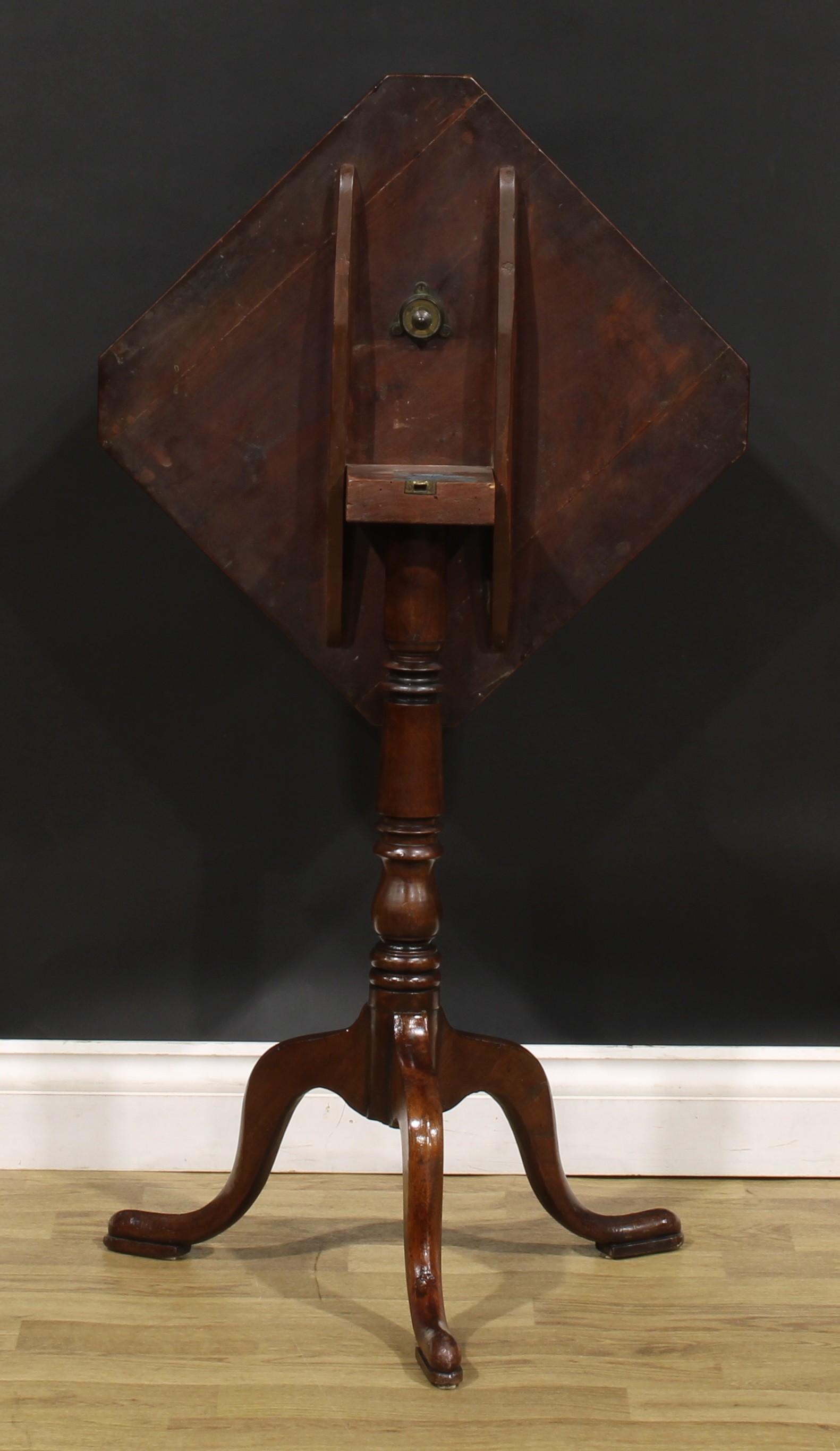 A George III mahogany tripod wine table, canted square top inlaid with a broad rosewood band, 73.5cm - Image 4 of 4