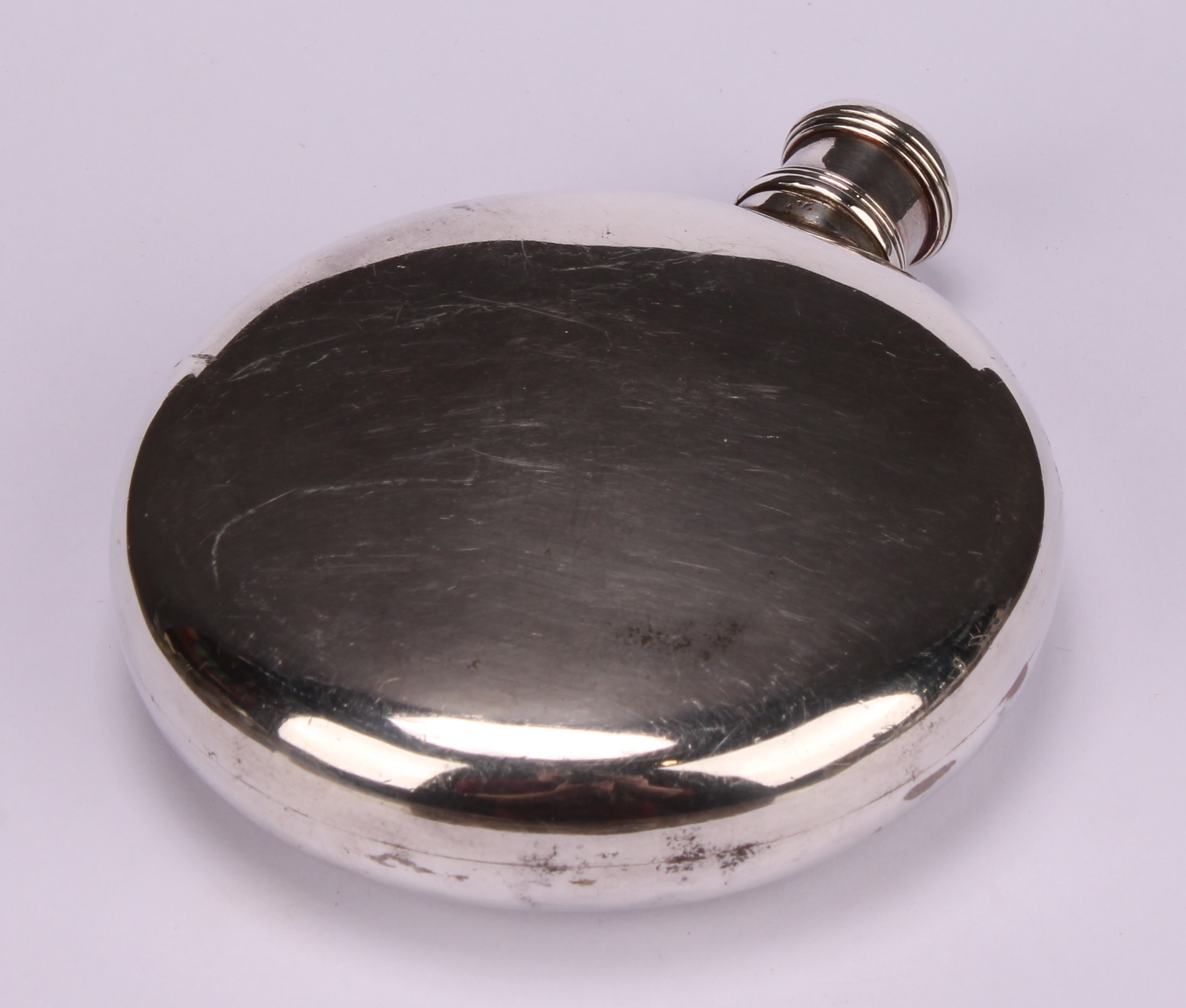 A Victorian silver circular pocket flask, quite plain, screw-fitting cover, 9.5cm long, London c. - Image 2 of 5