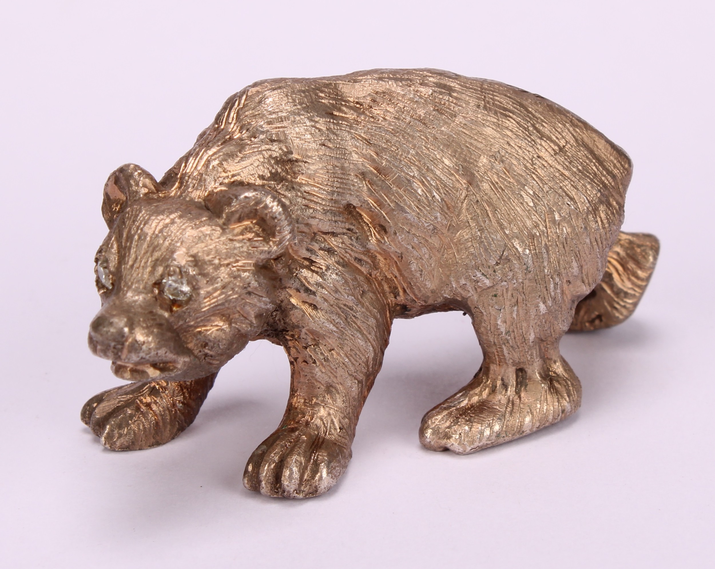 A Russian cast silver miniature model, of a bear, diamond eyes, 6cm long, 84 zolotnik mark - Image 2 of 5