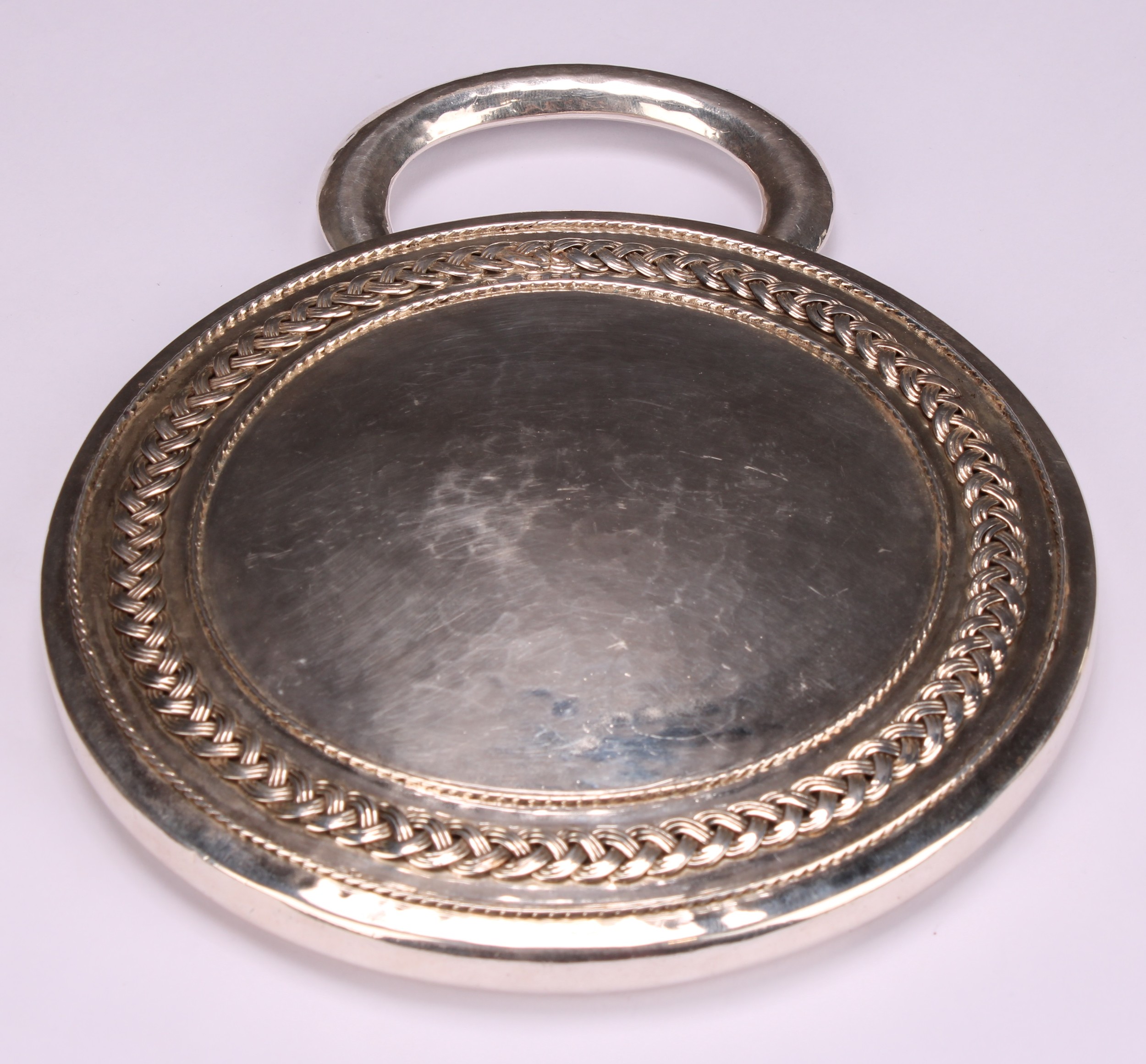 Amy Sandheim (1875 - 1958) - an Arts and Crafts silver circular hand mirror, Celtic knotted - Image 2 of 4