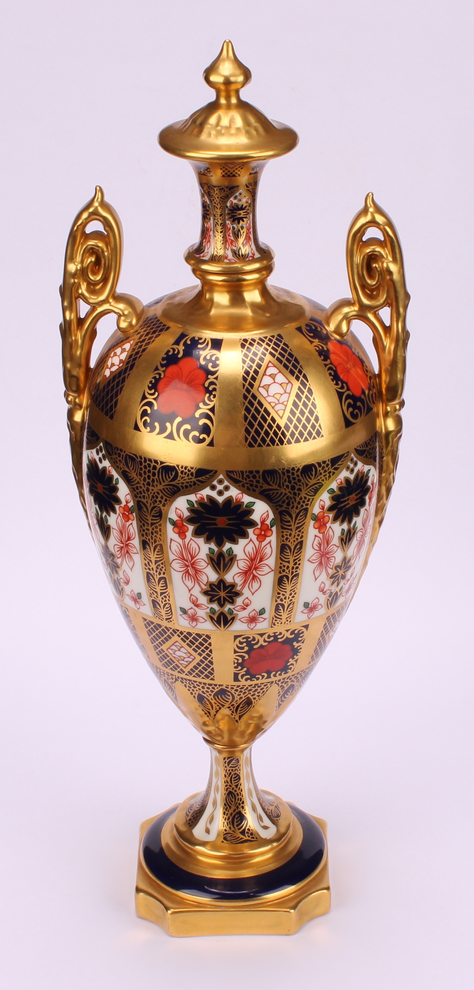 A Royal Crown Derby Imari 1128 pattern two handled pedestal vase and cover, solid gold band, first - Image 2 of 5