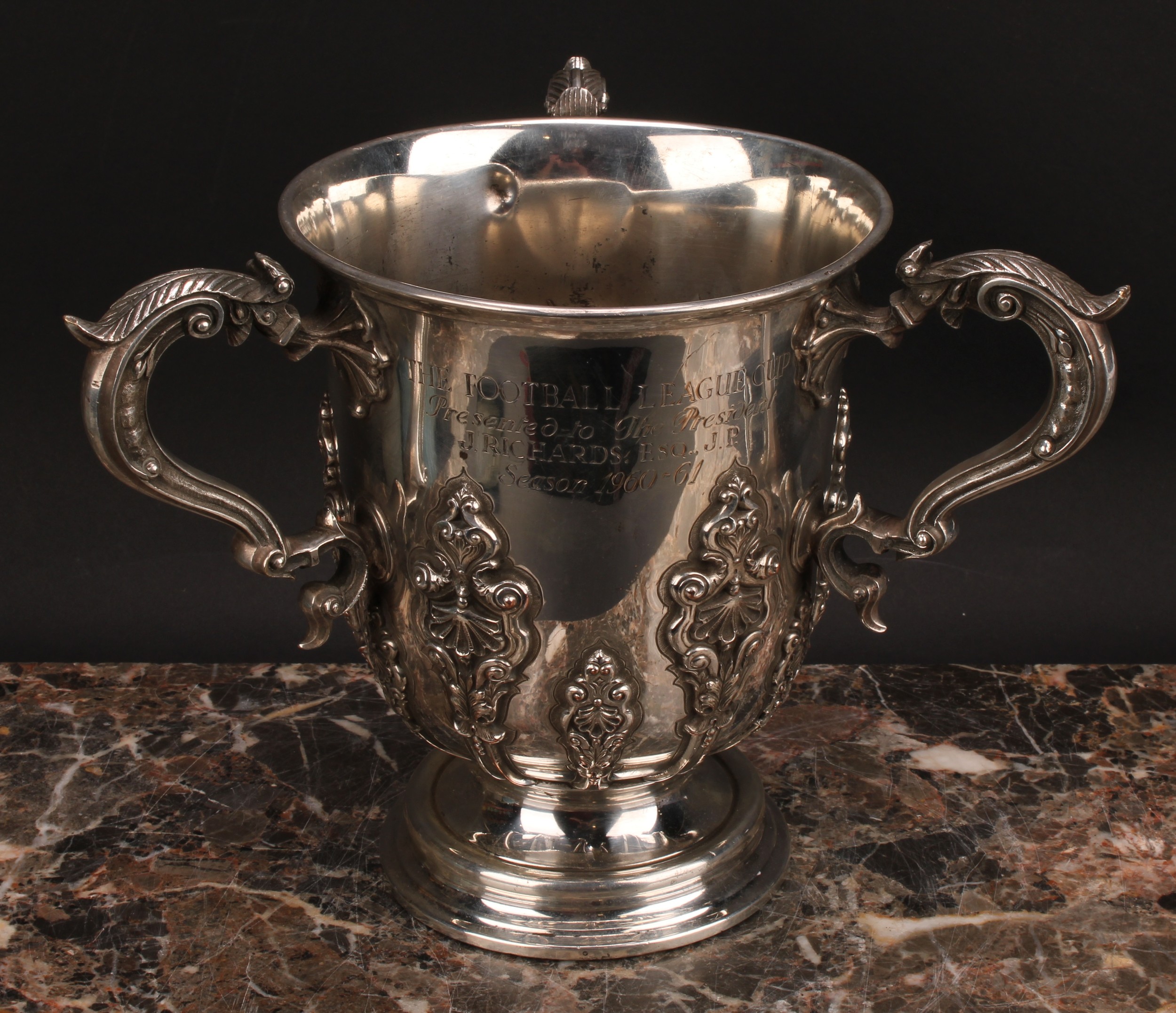 Sport - Football - an E.P on copper tyg-form facsimile trophy cup, 3/4 Sized Replica of the Original - Image 2 of 4