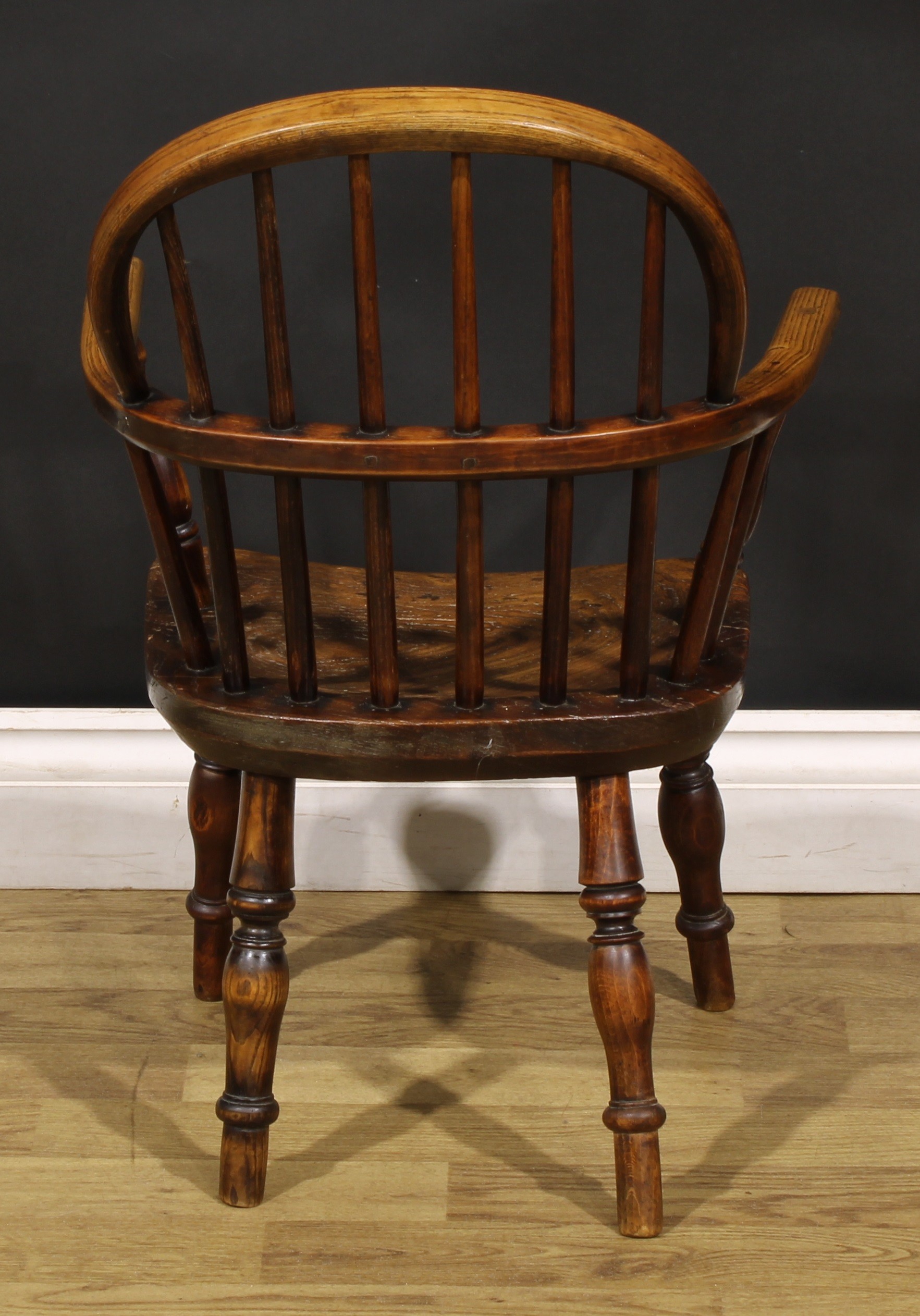 A 19th century ash and elm child’s Windsor elbow chair, 67cm high, 44cm wide - Image 4 of 4