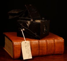 Photography - A Houghton-Butcher Ensign Roll Film Reflex 120 SLR, 2 1/4 B anistigmatic model (