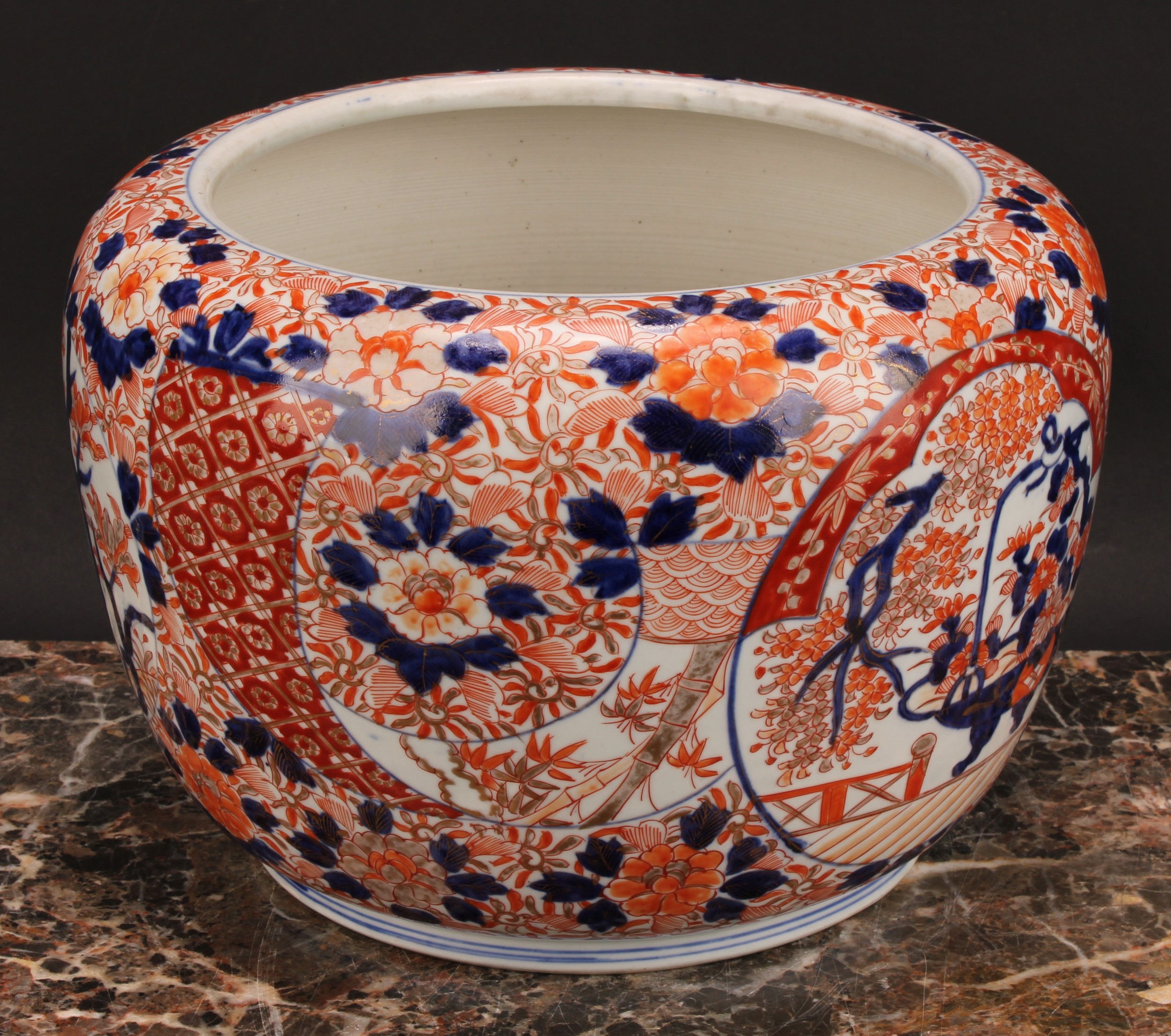 A Japanese ovoid jardiniere, painted in the Imari palette, 27cm diam, Meiji period - Image 3 of 5