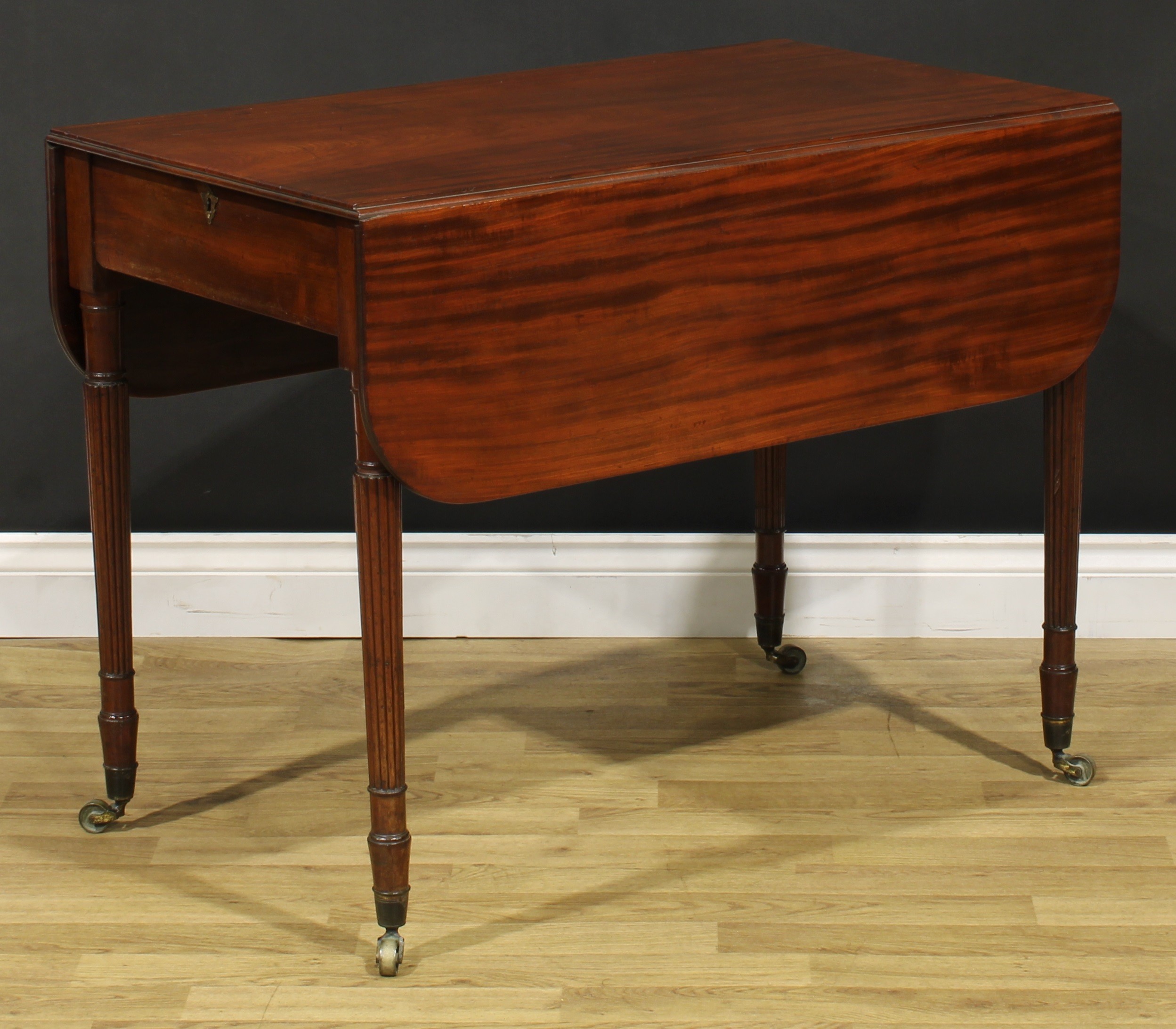 A 19th century mahogany Pembroke table, in the manner of Gillows of Lancaster and London, rounded - Image 6 of 7