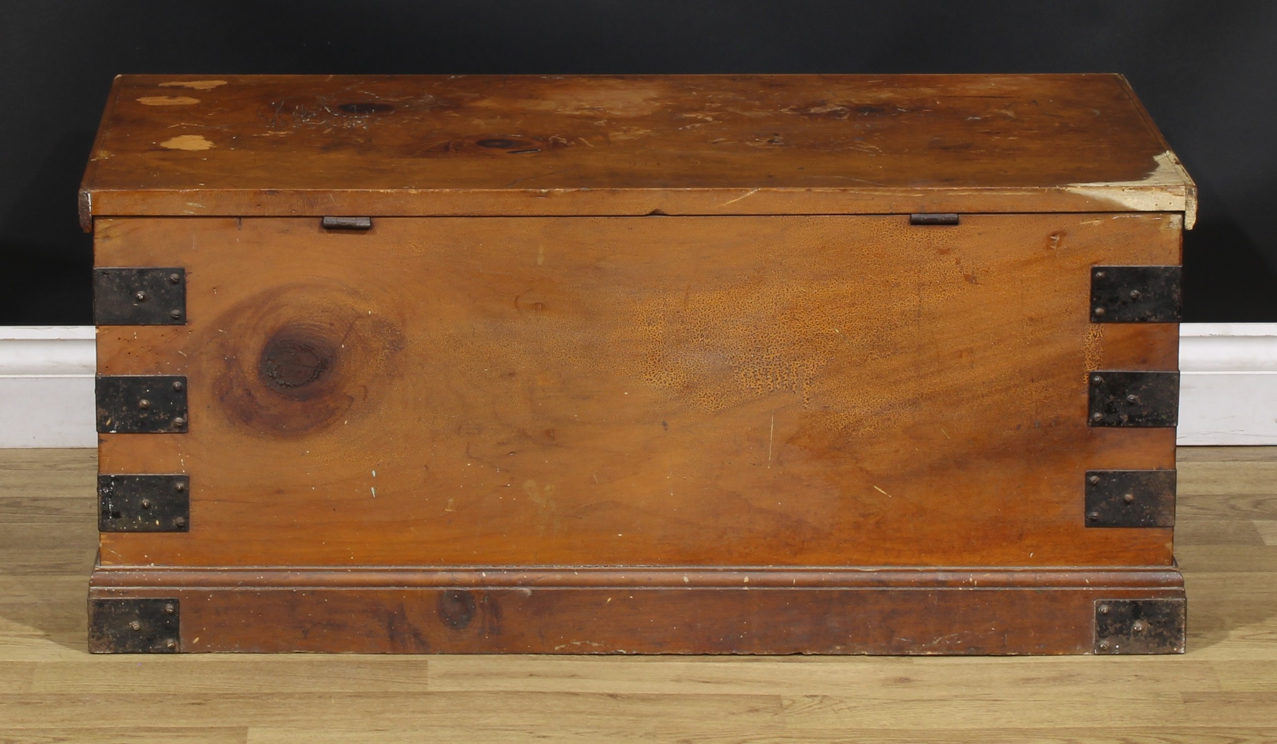 A late 19th century camphor primary sailor’s sea chest, hinged top, carry handles to sides, - Image 5 of 5