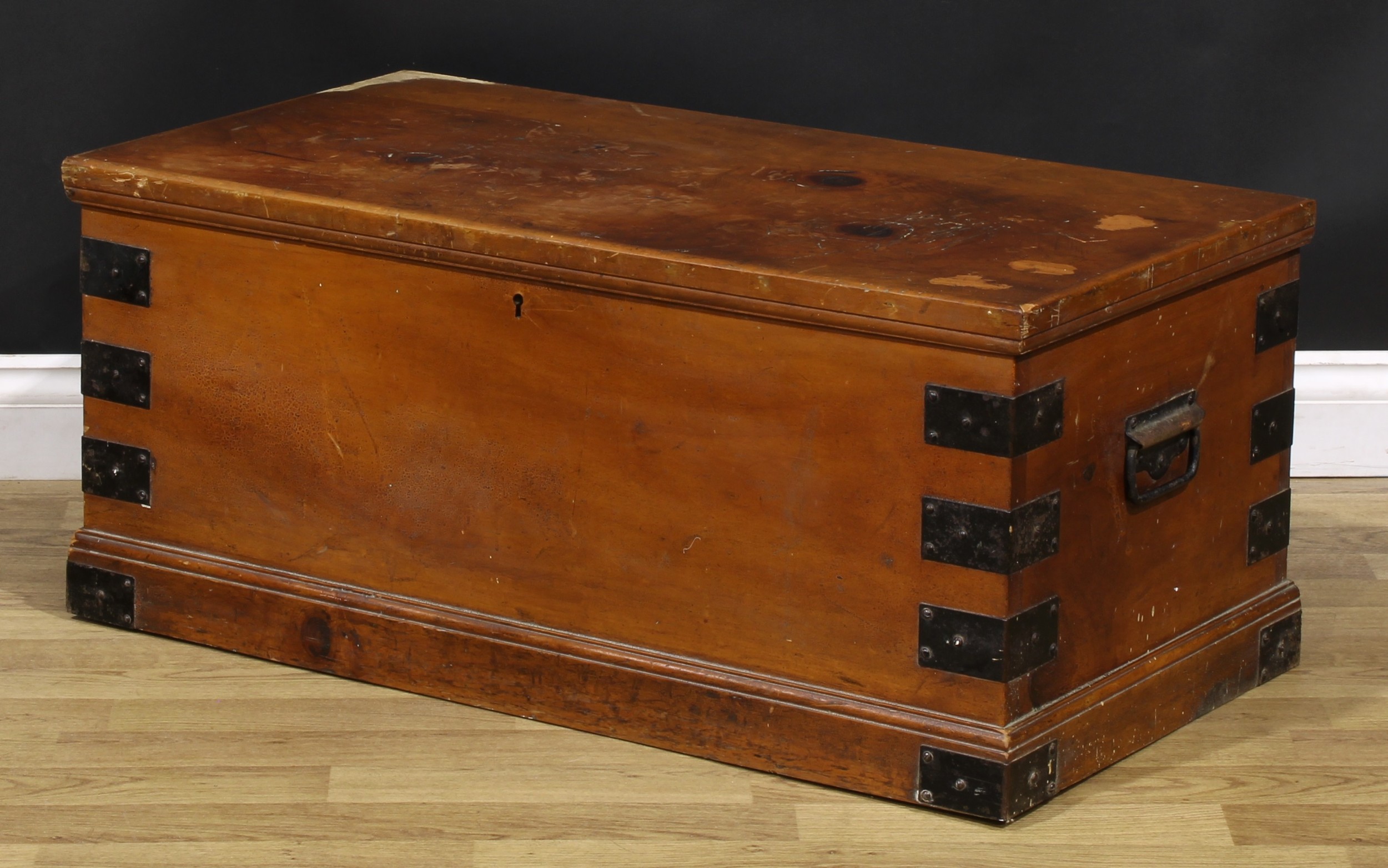 A late 19th century camphor primary sailor’s sea chest, hinged top, carry handles to sides, - Image 4 of 5