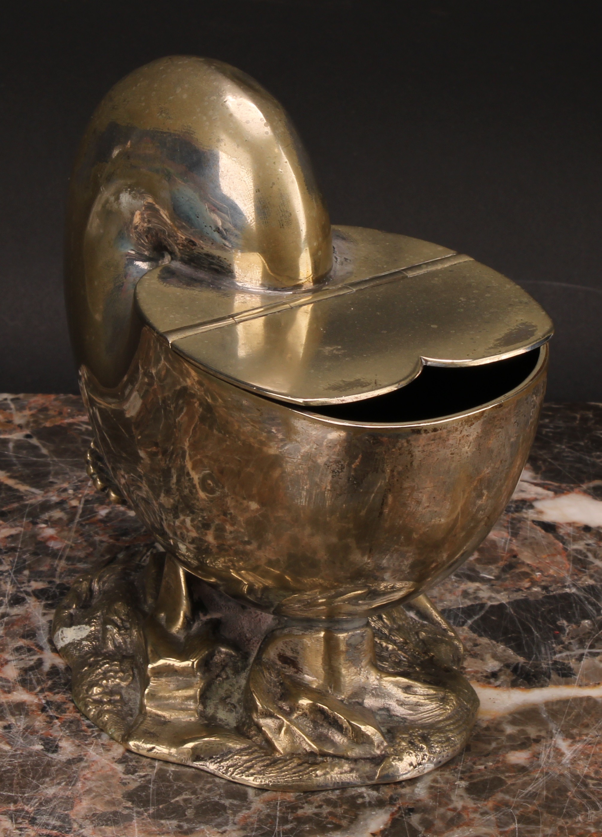 A Victorian E.P.N.S novelty spoon warmer, as a nautilus shell, hinged cover, rocky base, 15cm - Image 3 of 5
