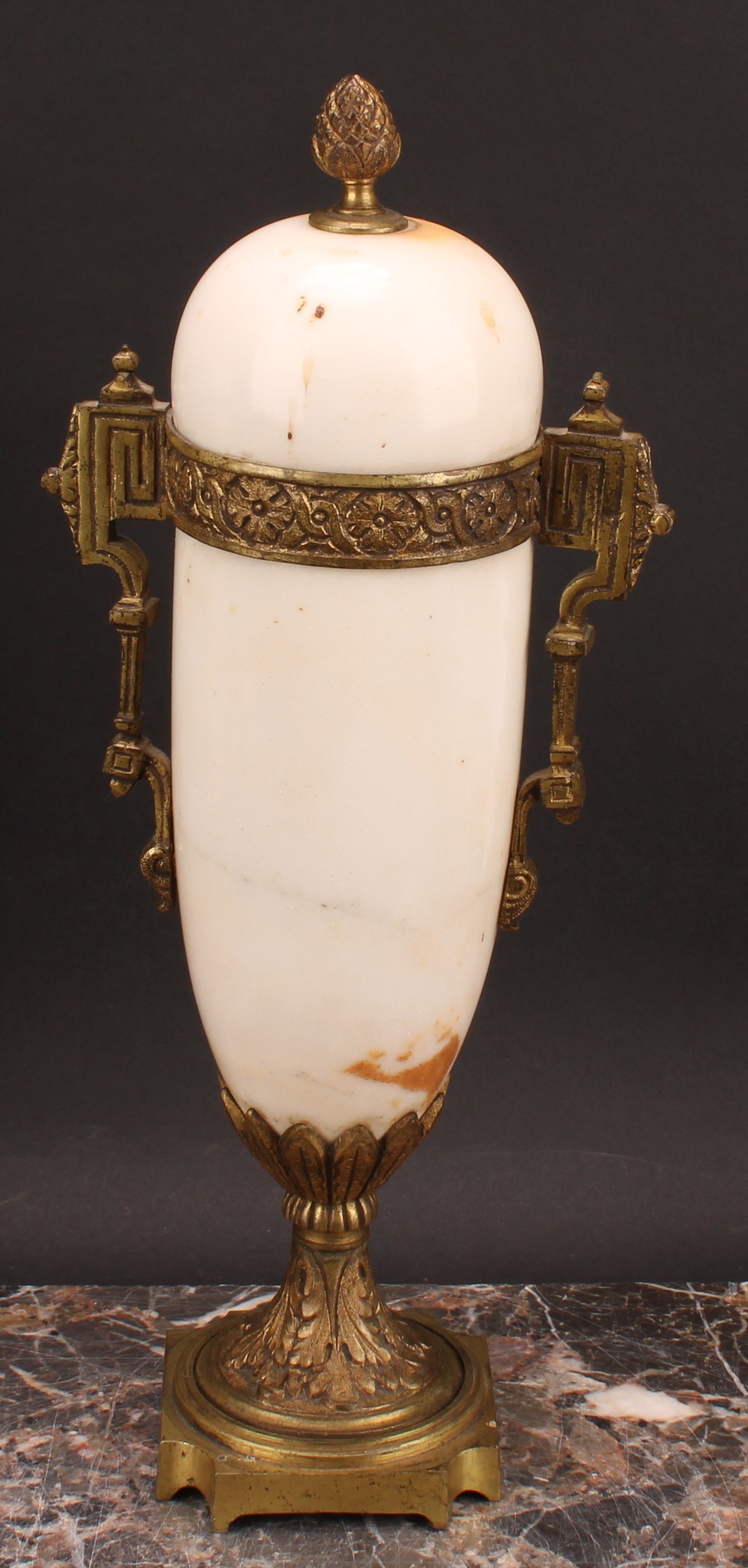 A pair of French gilt metal mounted marble mantel urns, 33cm high, first-half 20th century - Image 5 of 6