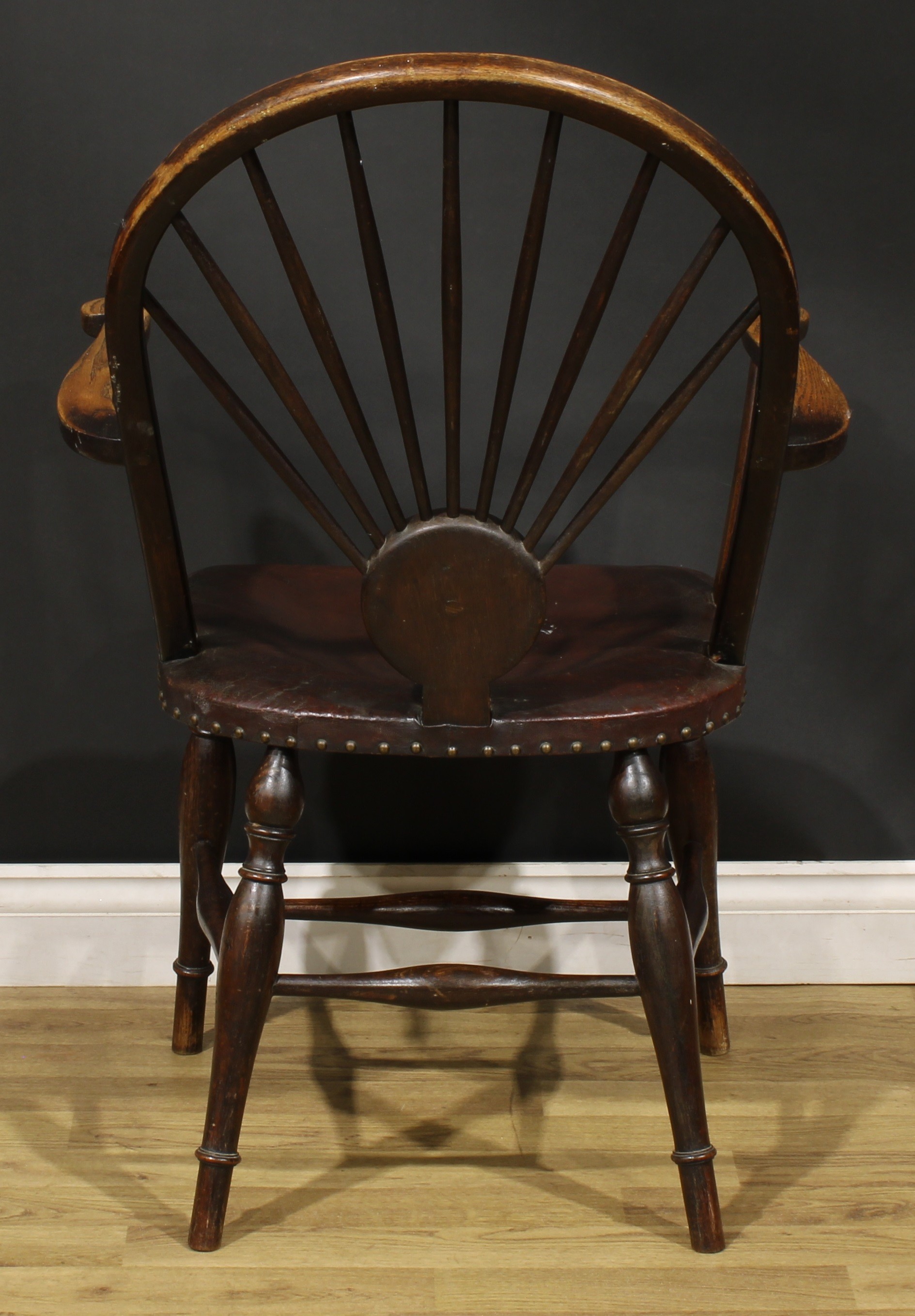 An Arts & Crafts period oak Windsor elbow chair, hoop back with nine spindles radiating from a - Image 4 of 4