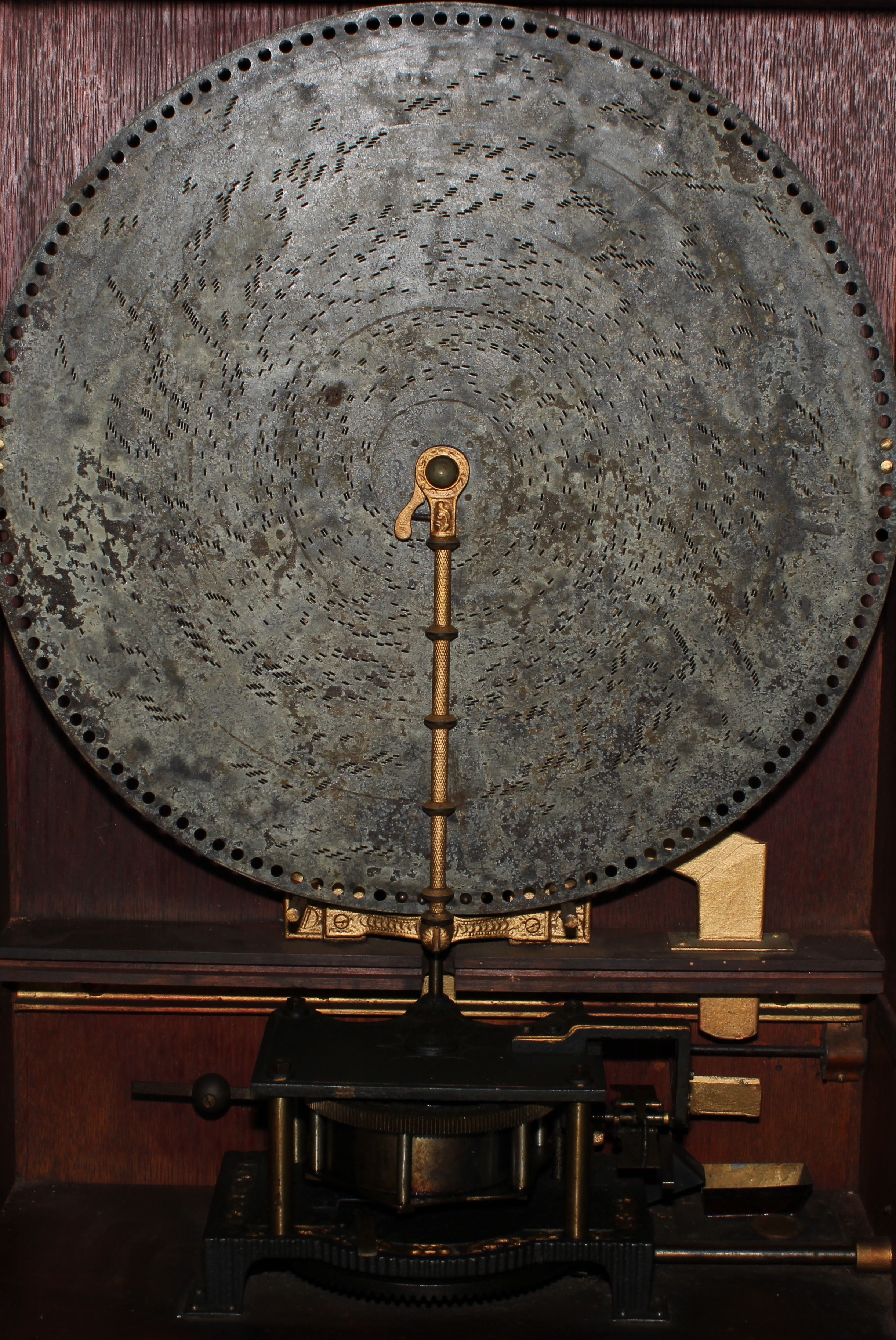 A 19th century coin operated penny-in-the-slot polyphon, the vertical movement playing 50cm discs, - Image 4 of 6