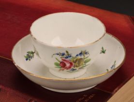 A Caughley teabowl and saucer, painted in polychrome with Back to Back Roses pattern, gilt line