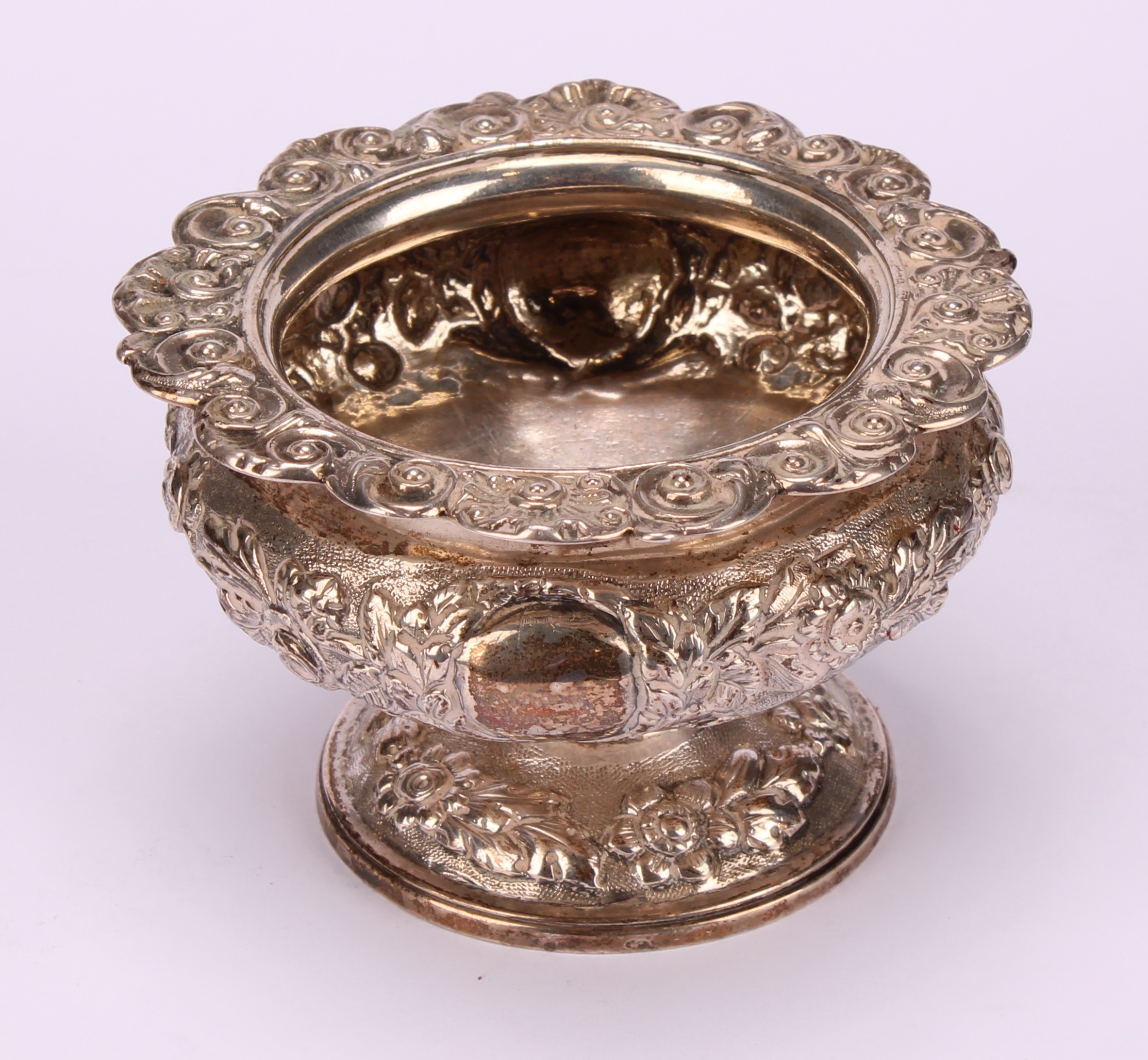 A pair of George IV silver ovoid pedestal salts, chased with floral band with vacant laurel wreath - Image 3 of 8