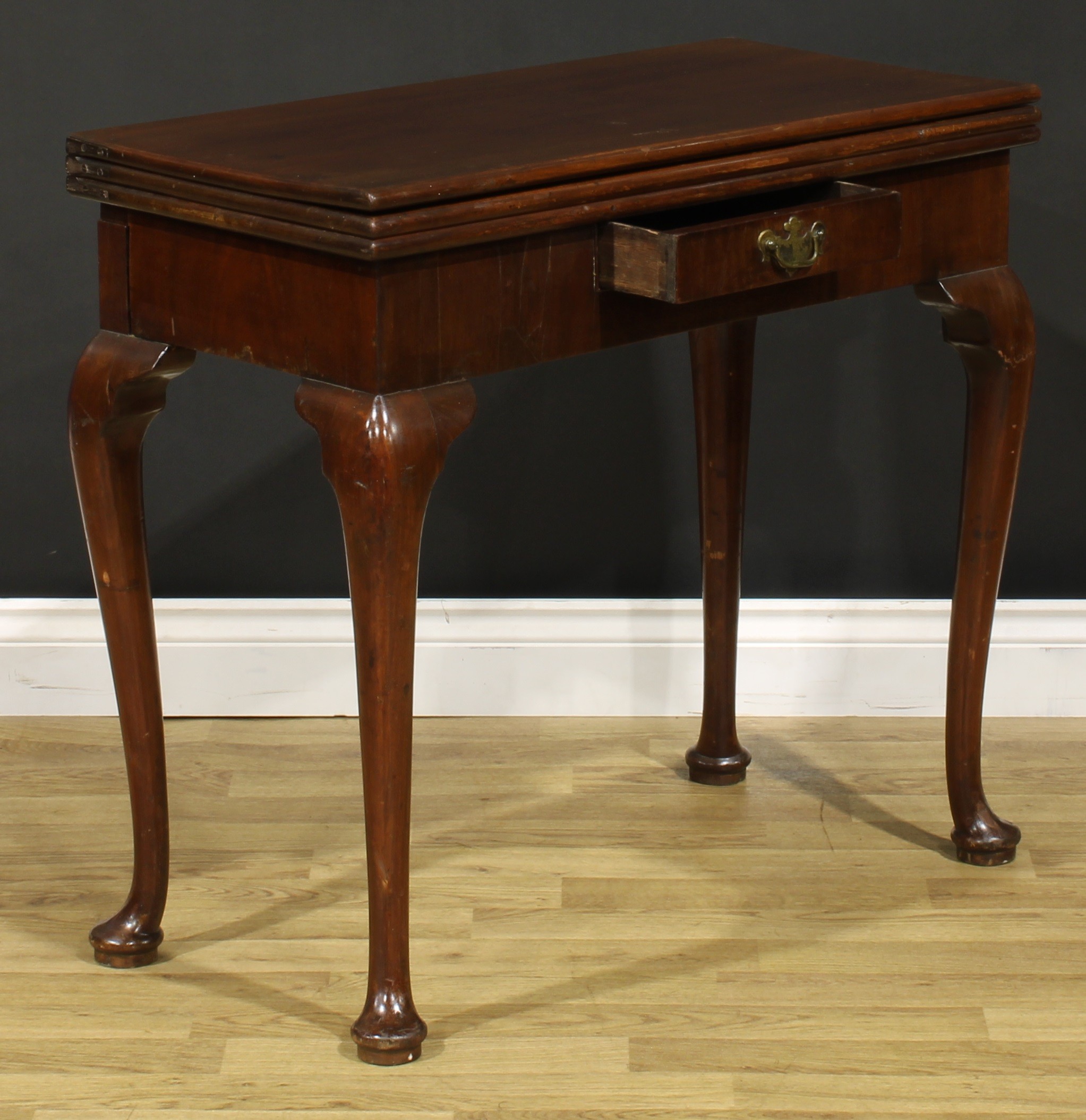 A George II mahogany double-top tea and card table, hinged top enclosing an open plateau and a baize - Image 5 of 7