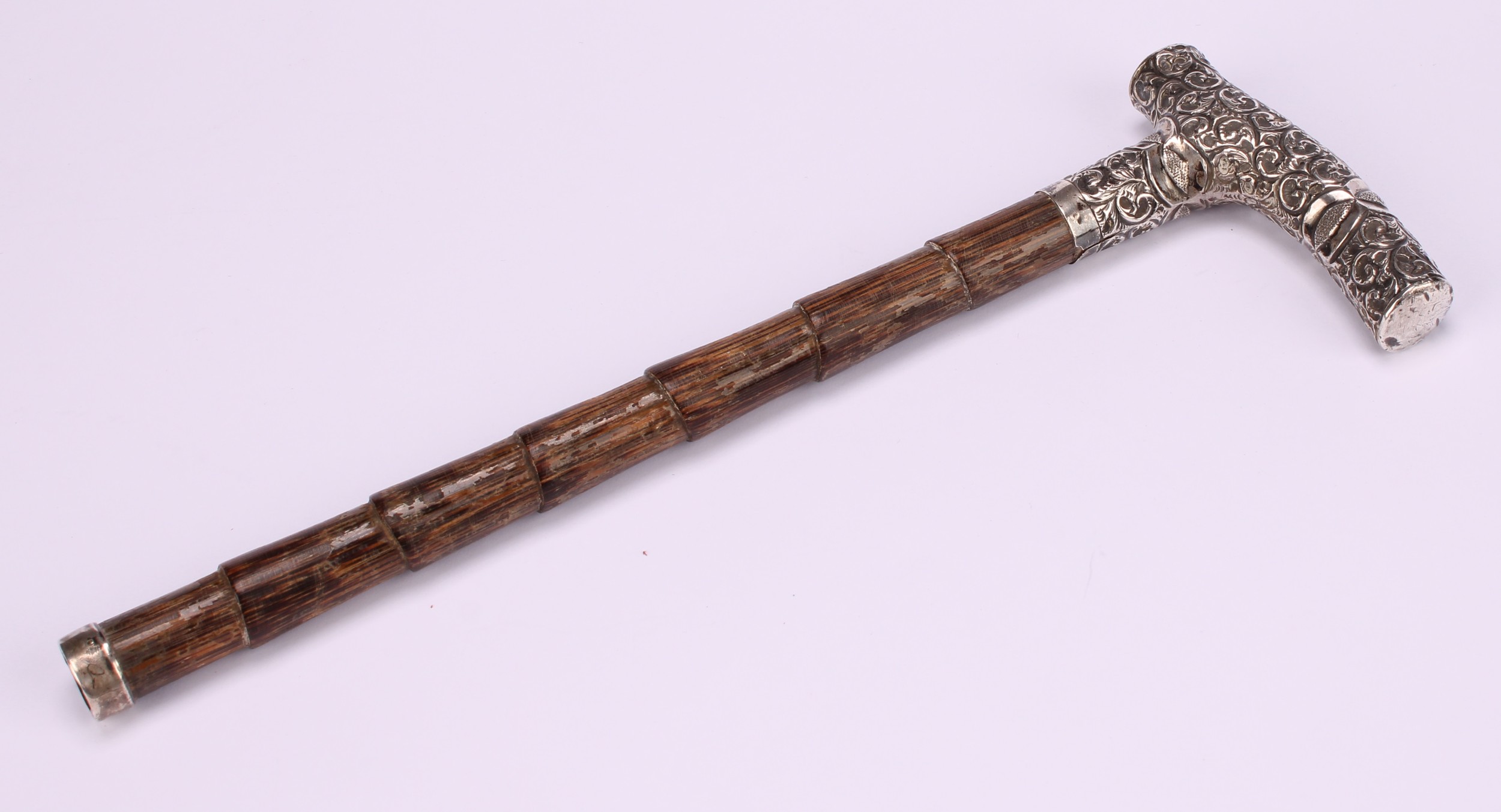 A George V silver bread fork, stag antler handle, 18.5cm long, William Hutton & Sons Ltd, Sheffield, - Image 4 of 6
