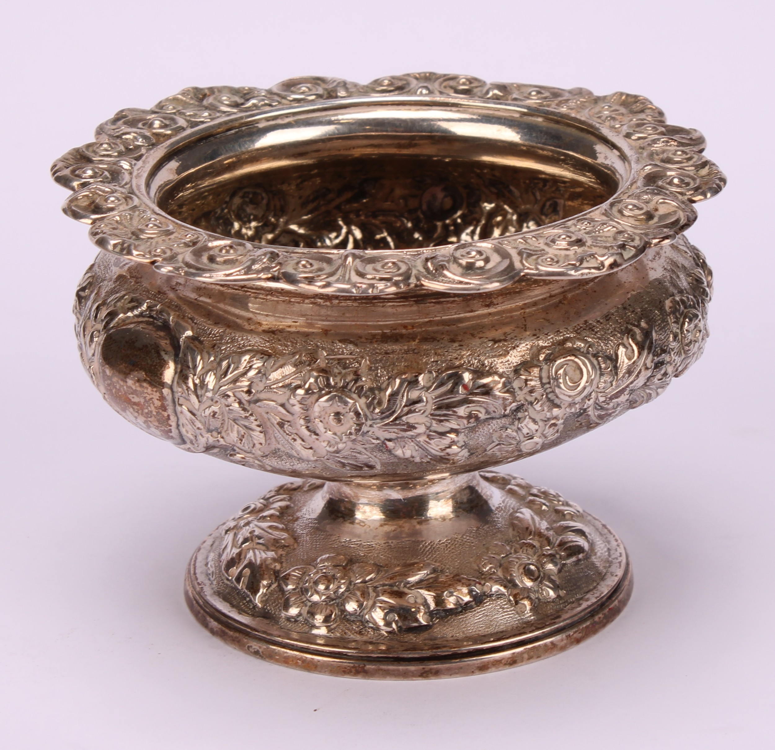 A pair of George IV silver ovoid pedestal salts, chased with floral band with vacant laurel wreath - Image 4 of 8