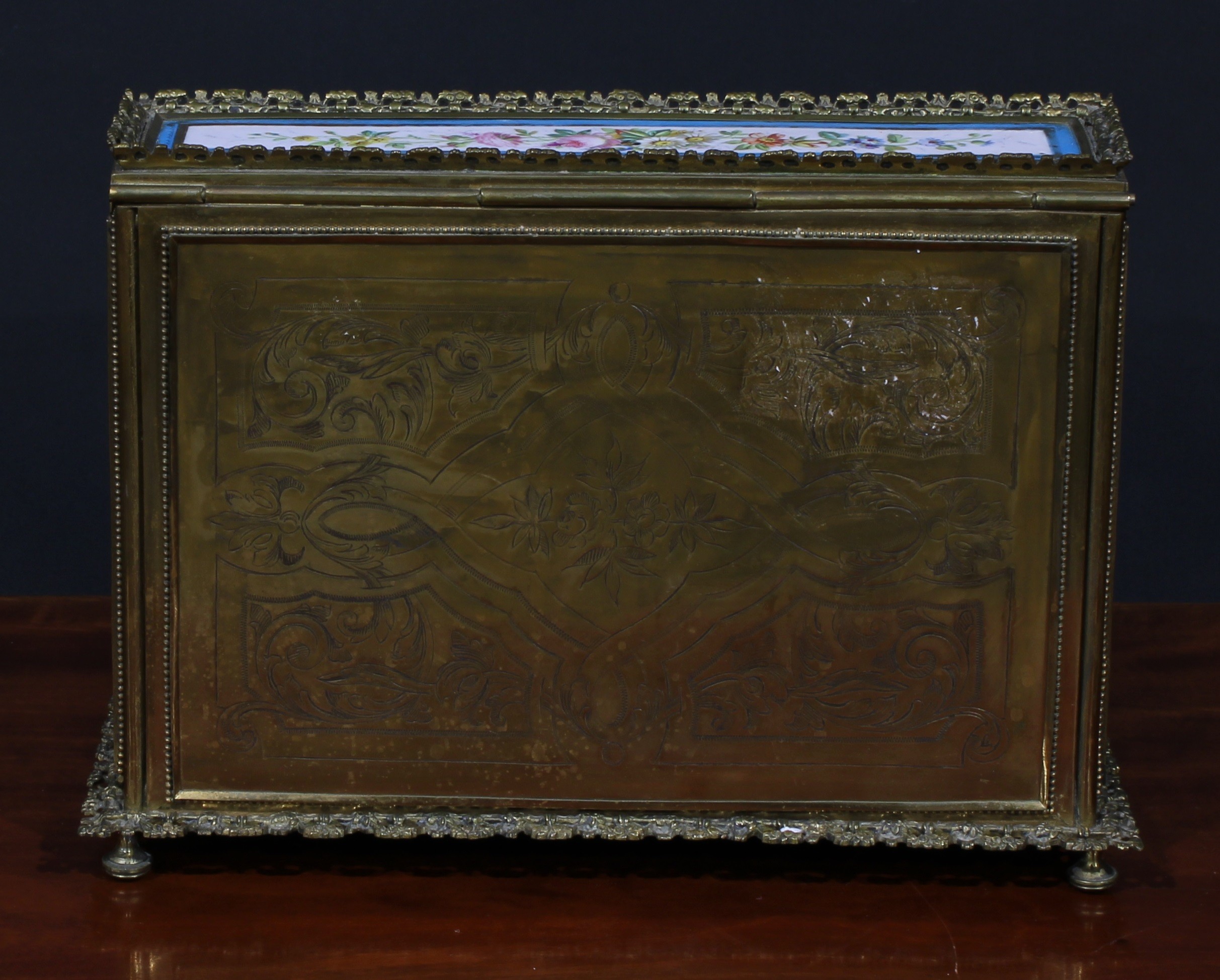 A 19th century French Palais Royal gilt metal and porcelain mounted table top writing and stationery - Image 6 of 6