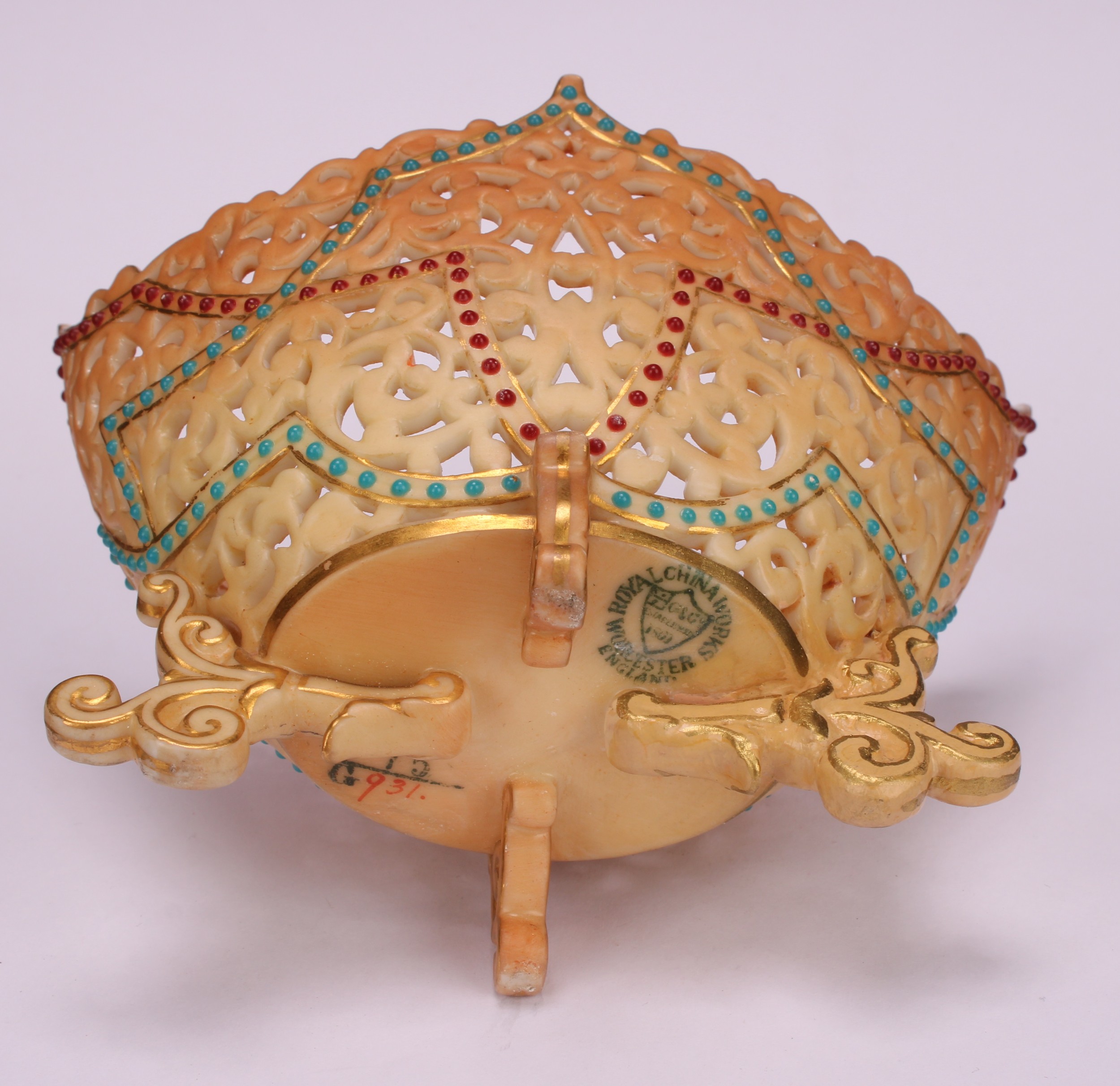 A Graingers Worcester reticulated boat shaped pot pourri, decorated with crimson and turquoise - Image 5 of 5