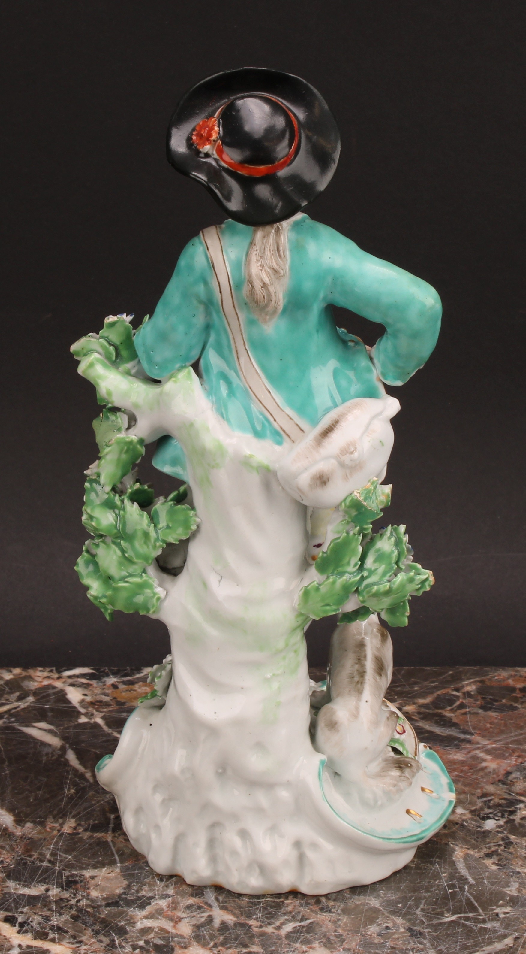 A pair of Derby figures, The Garland Shepherds, he wearing a broad brimmed black hat, turquoise - Image 9 of 10