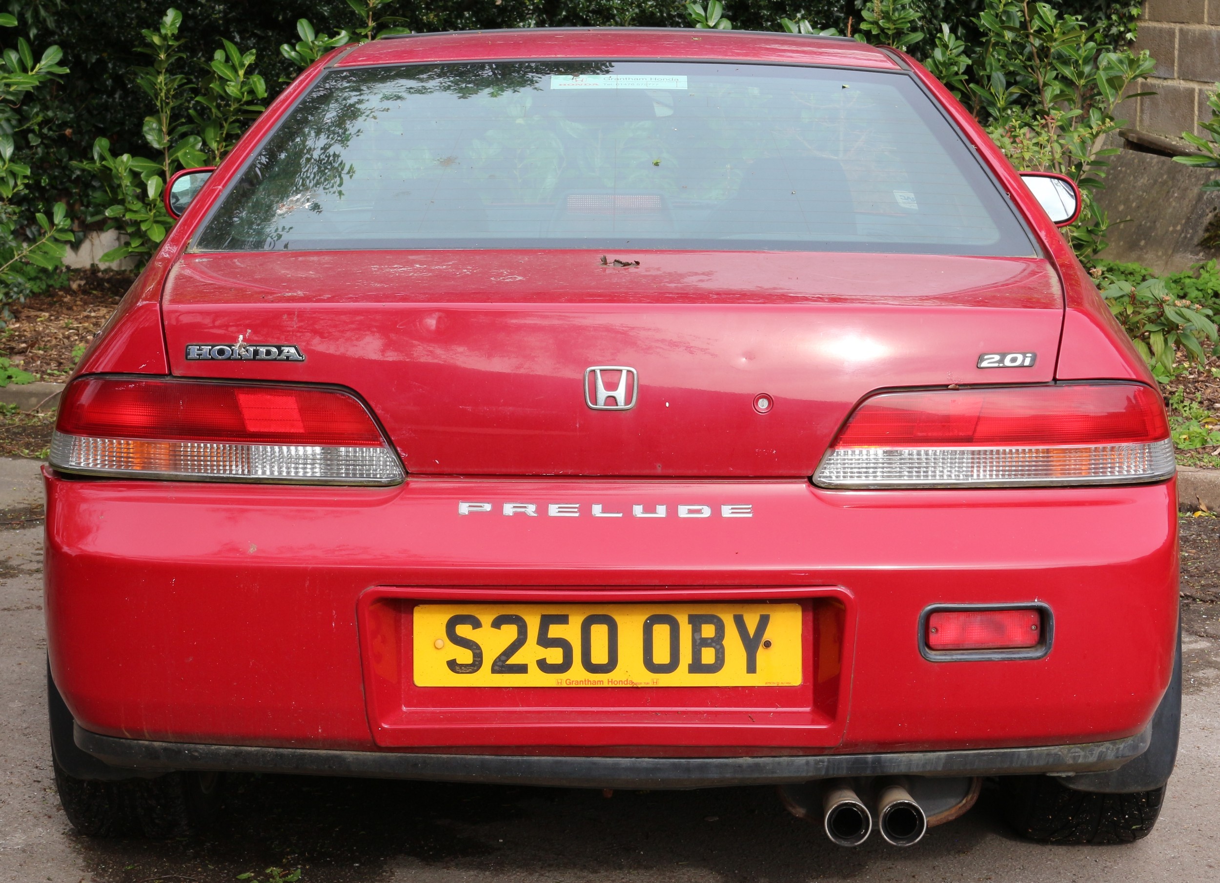 A Honda Prelude 2.0I two door saloon car in red, registration S250OBY, petrol, four speed - Image 8 of 9
