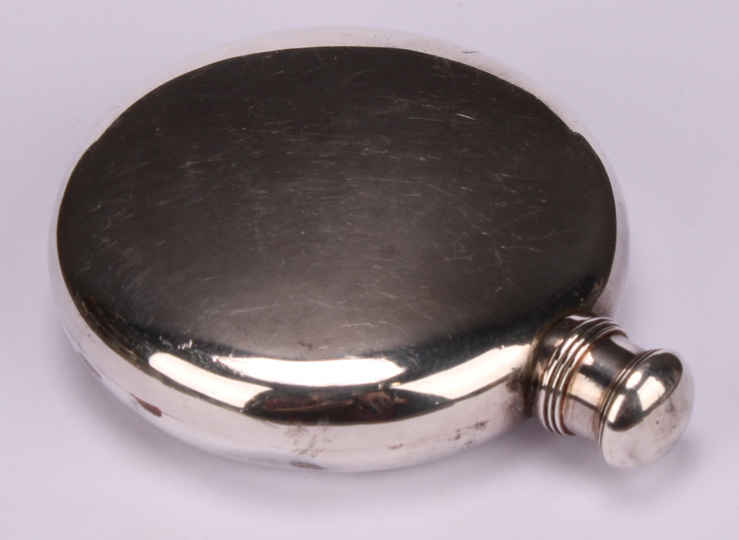 A Victorian silver circular pocket flask, quite plain, screw-fitting cover, 9.5cm long, London c. - Image 3 of 5