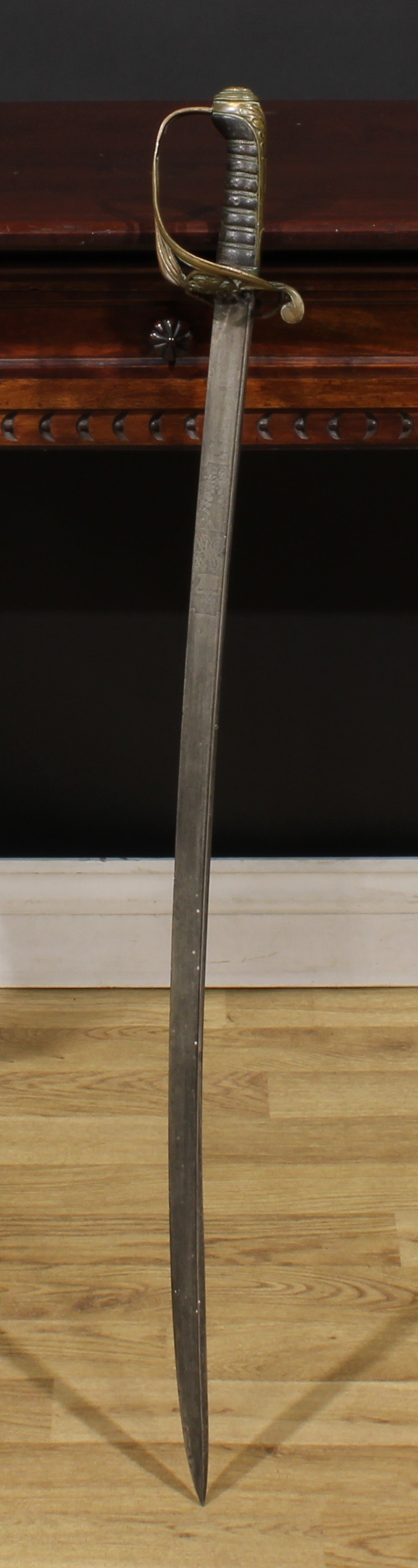 A William IV infantry officer’s sword, 82cm pipe-back blade etched with crowned WMIV cypher, brass