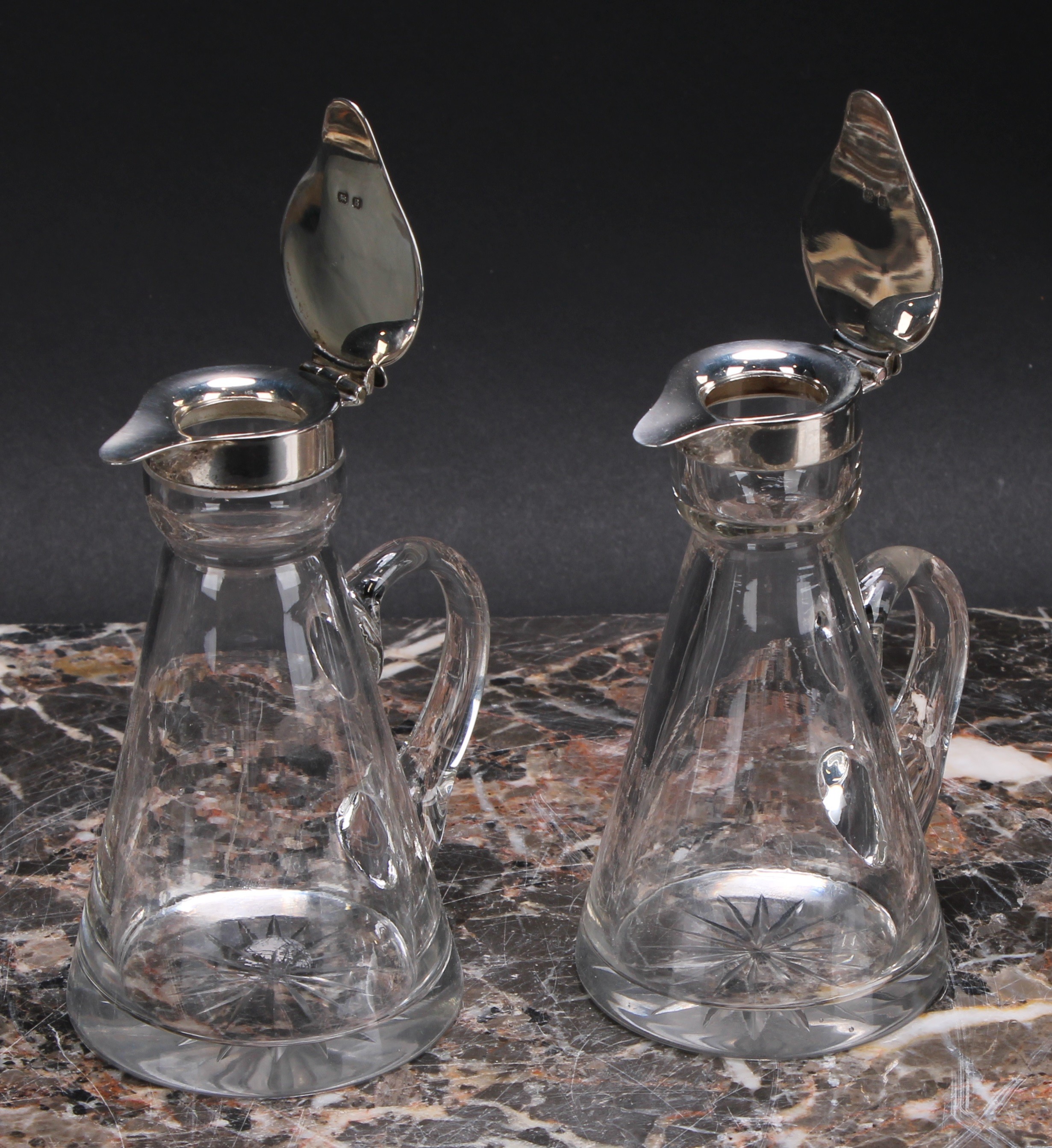 A pair of George V silver mounted conical whisky noggins, hinged covers, loop handles, star-cut - Image 3 of 6