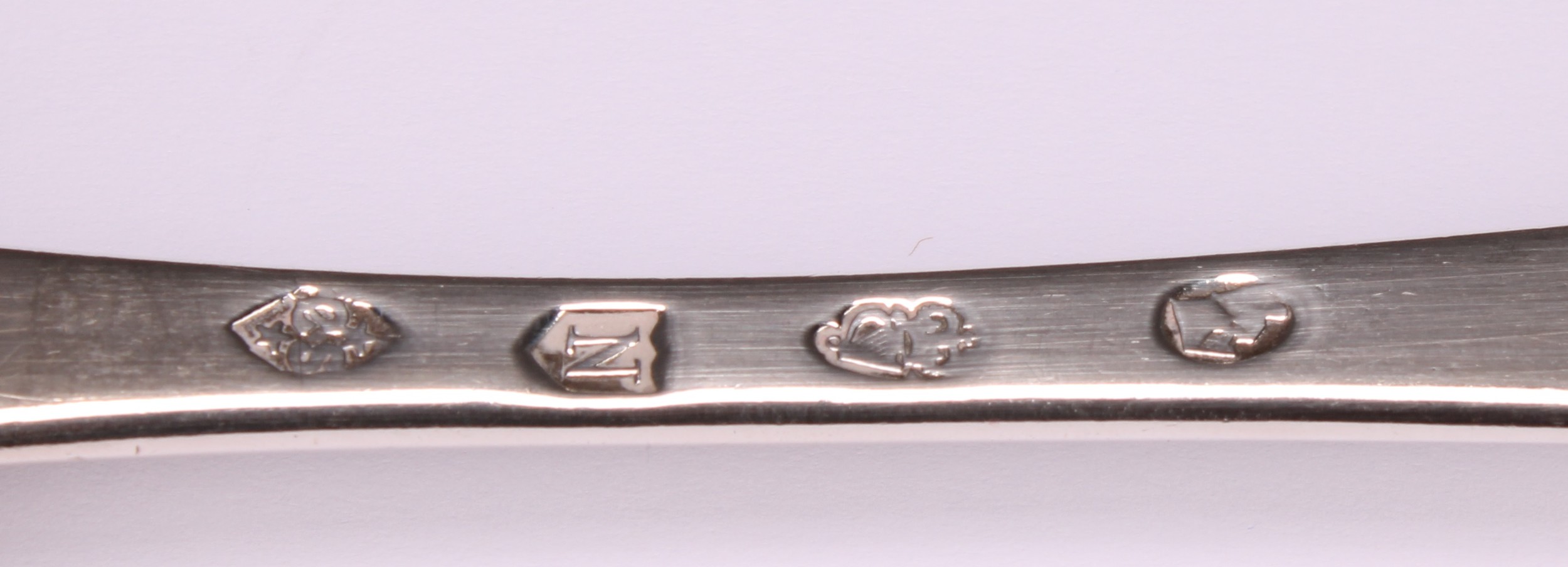 An early George III Irish silver Hanoverian pattern table spoon, 20.5cm long, Christopher Skinner, - Image 4 of 4