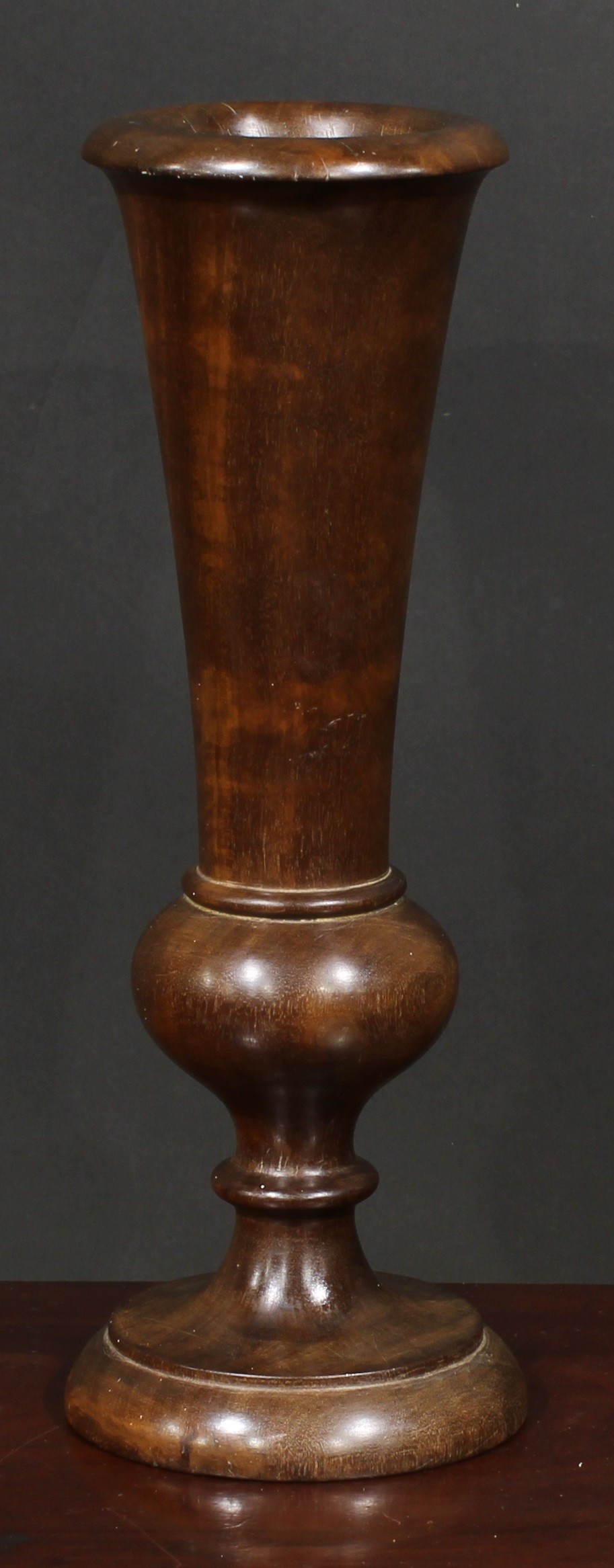 Treen - a 19th century pork pie mould, 16.5cm high; a turned wood goblet, boxes, etc (5) - Image 2 of 6