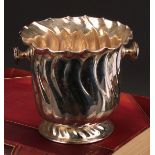 An Italian silver wrthen fluted ice bucket, 13.5cm high, 430g