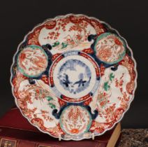 A Japanese shaped circular charger, painted in the Imari palette, 29.5cm diam, Meiji period