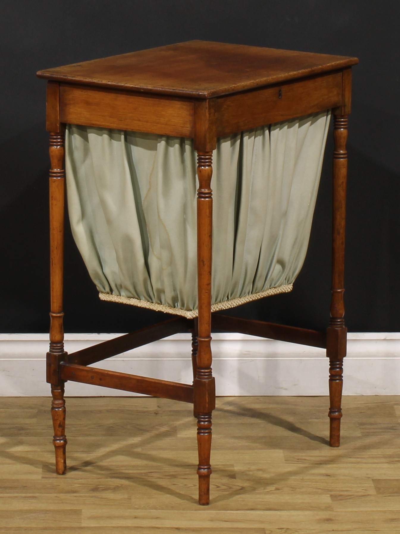 A George IV mahogany work table, hinged top, turned legs, 70cm high, 47.5cm wide, 34.5cm deep, c. - Image 3 of 6