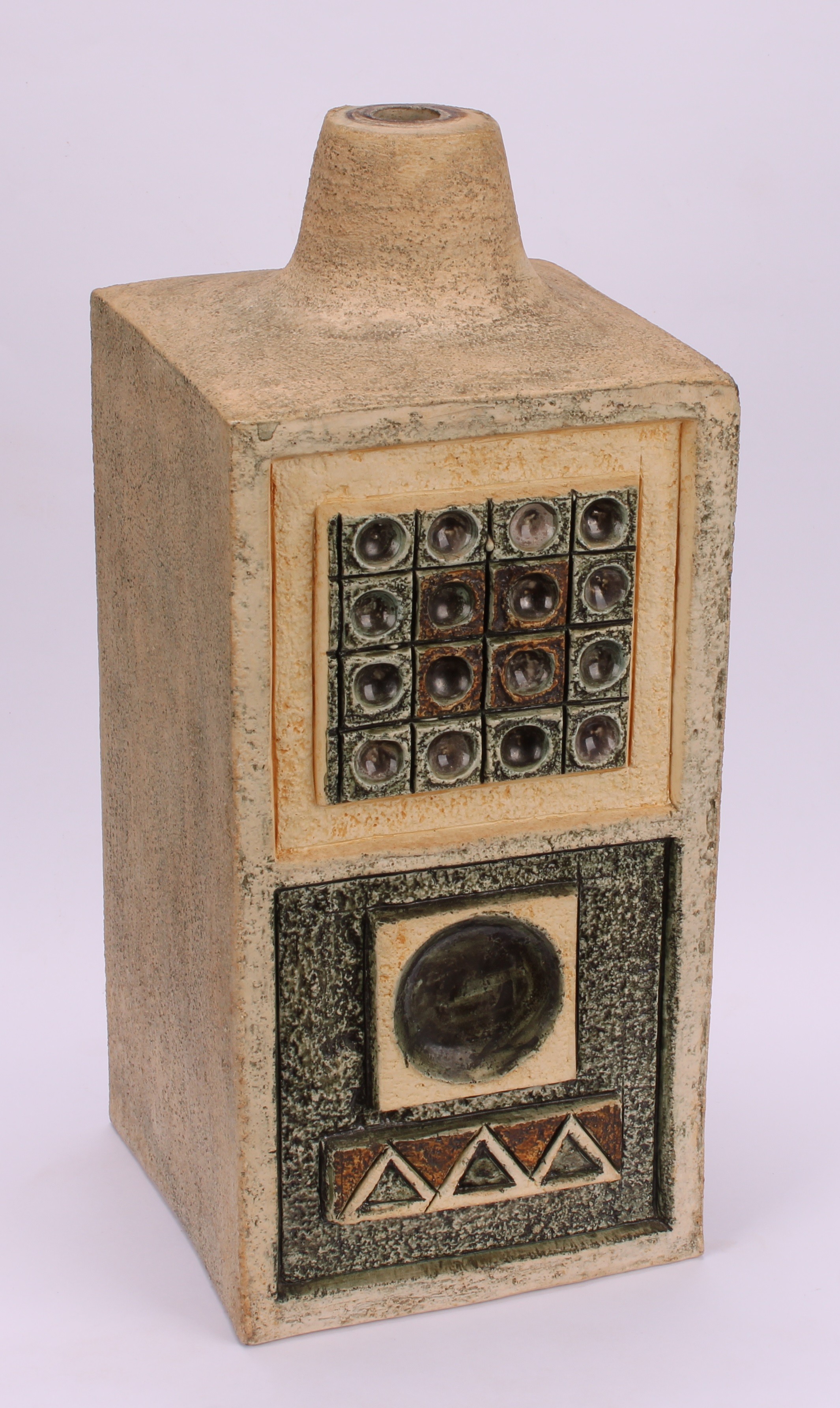 A Troika square lamp base, modelled by Louise Jinks, with geometric motifs, 29cm high, painted - Bild 2 aus 5