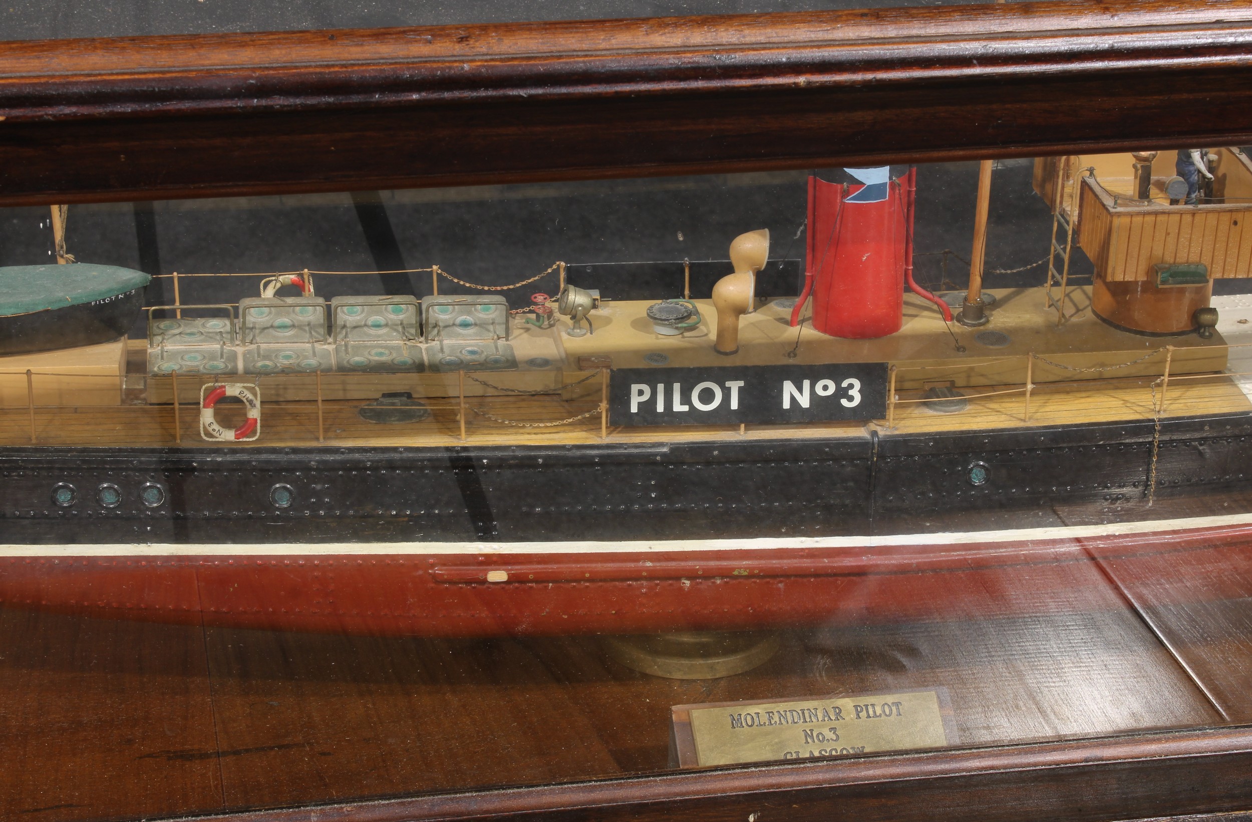 A large model ship, Molendinar Pilot No.3 Glasgow, glazed mahogany case, 37cm high, 123cm wide, 40cm - Image 3 of 3