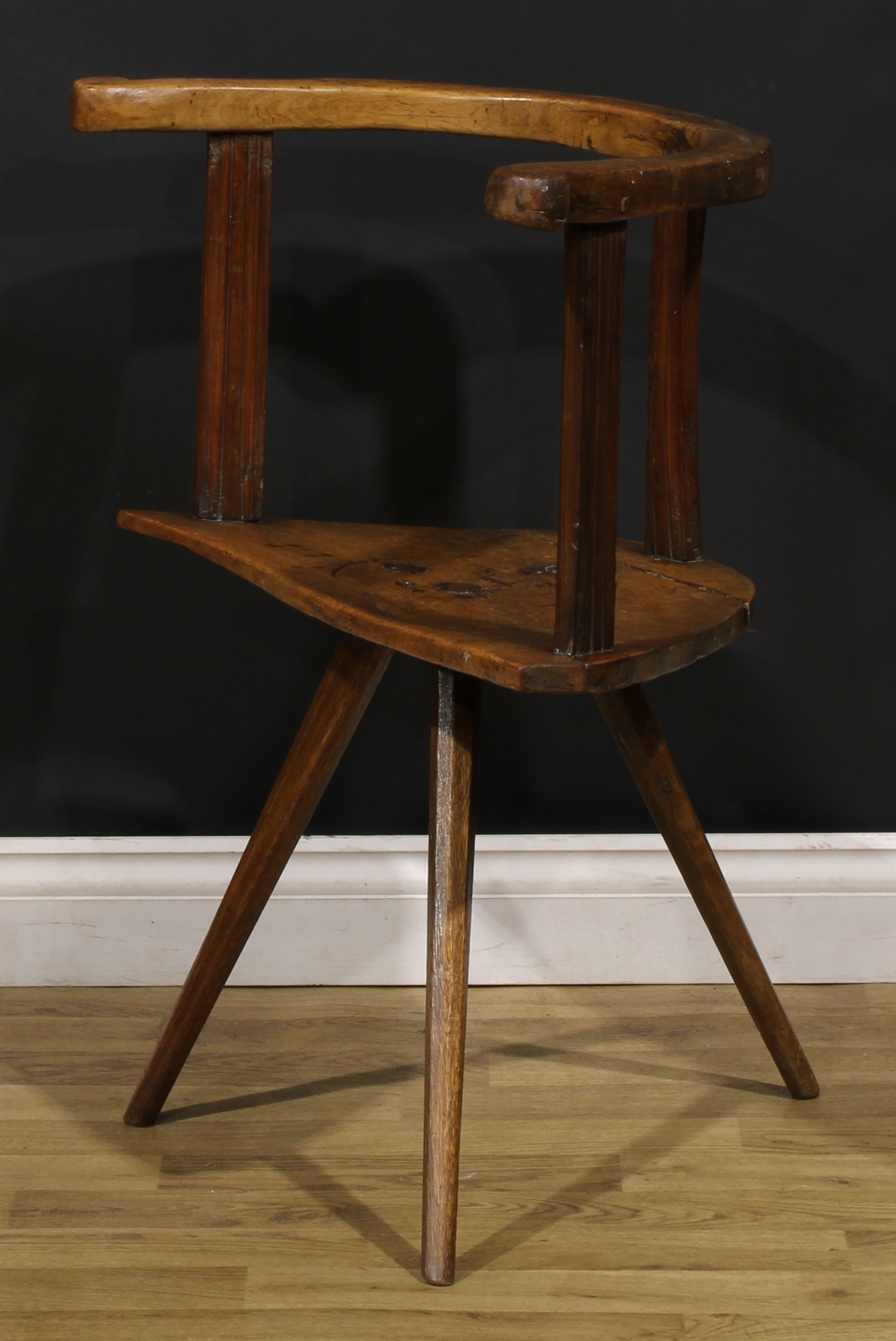A 19th century primitive and vernacular indigenous timber cricket-form hedge or famine chair, - Image 3 of 4