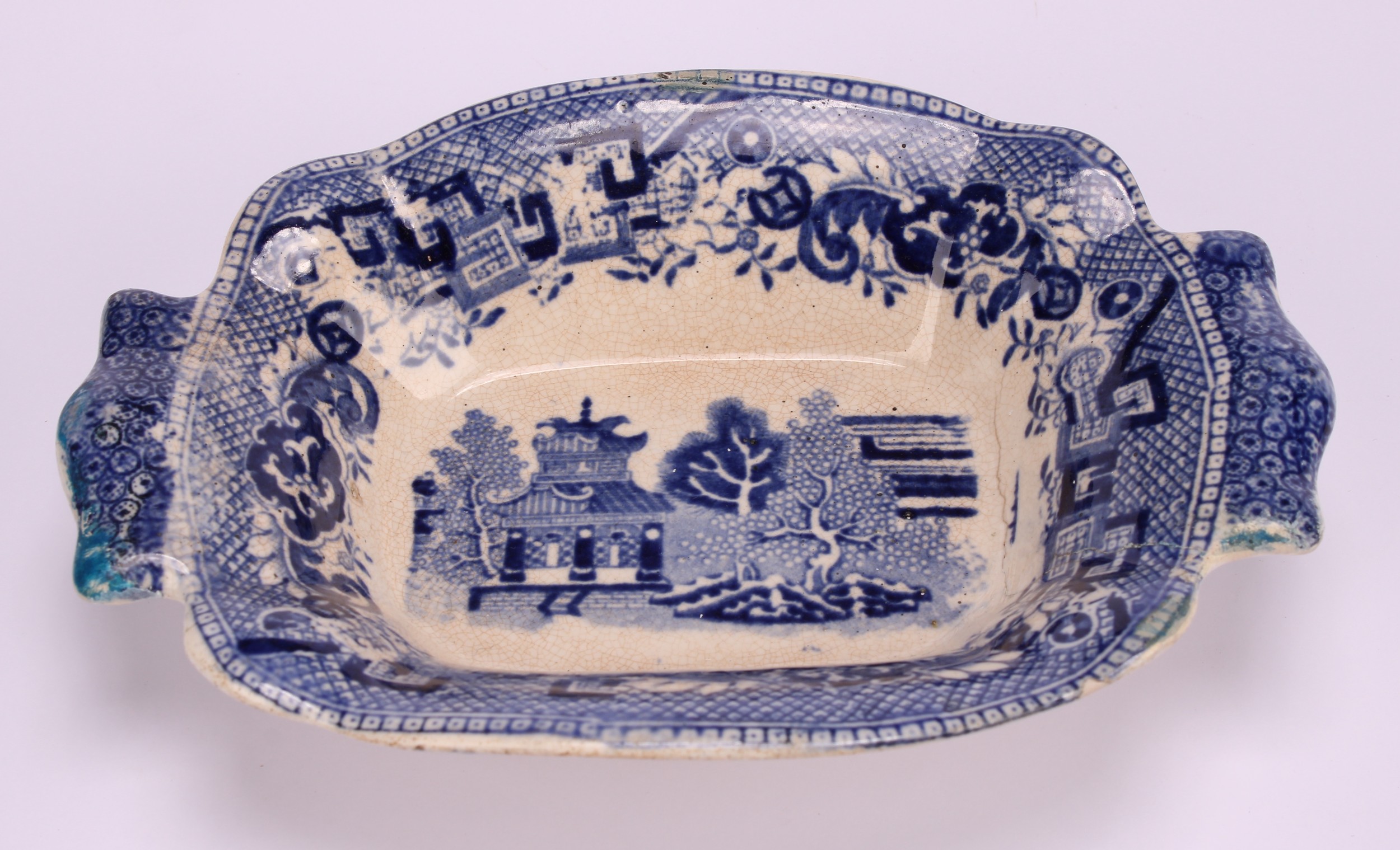 A pair of 19th century Staffordshire Willow pattern blue and white pickle dishes, 14.5cm; another - Image 5 of 10