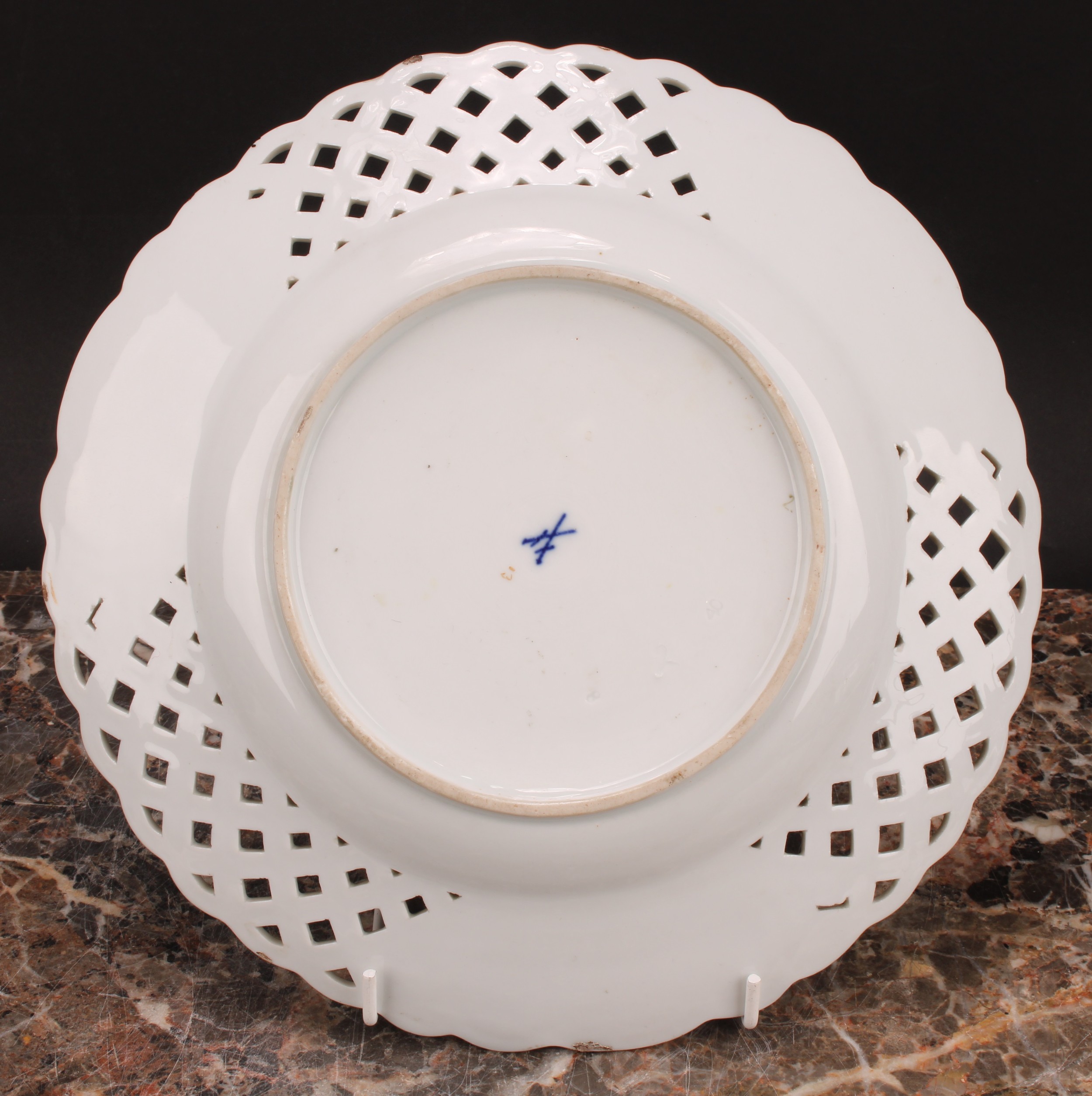 A set of six German porcelain shaped circular plates, decorated with flowers, pierced borders picked - Image 13 of 13