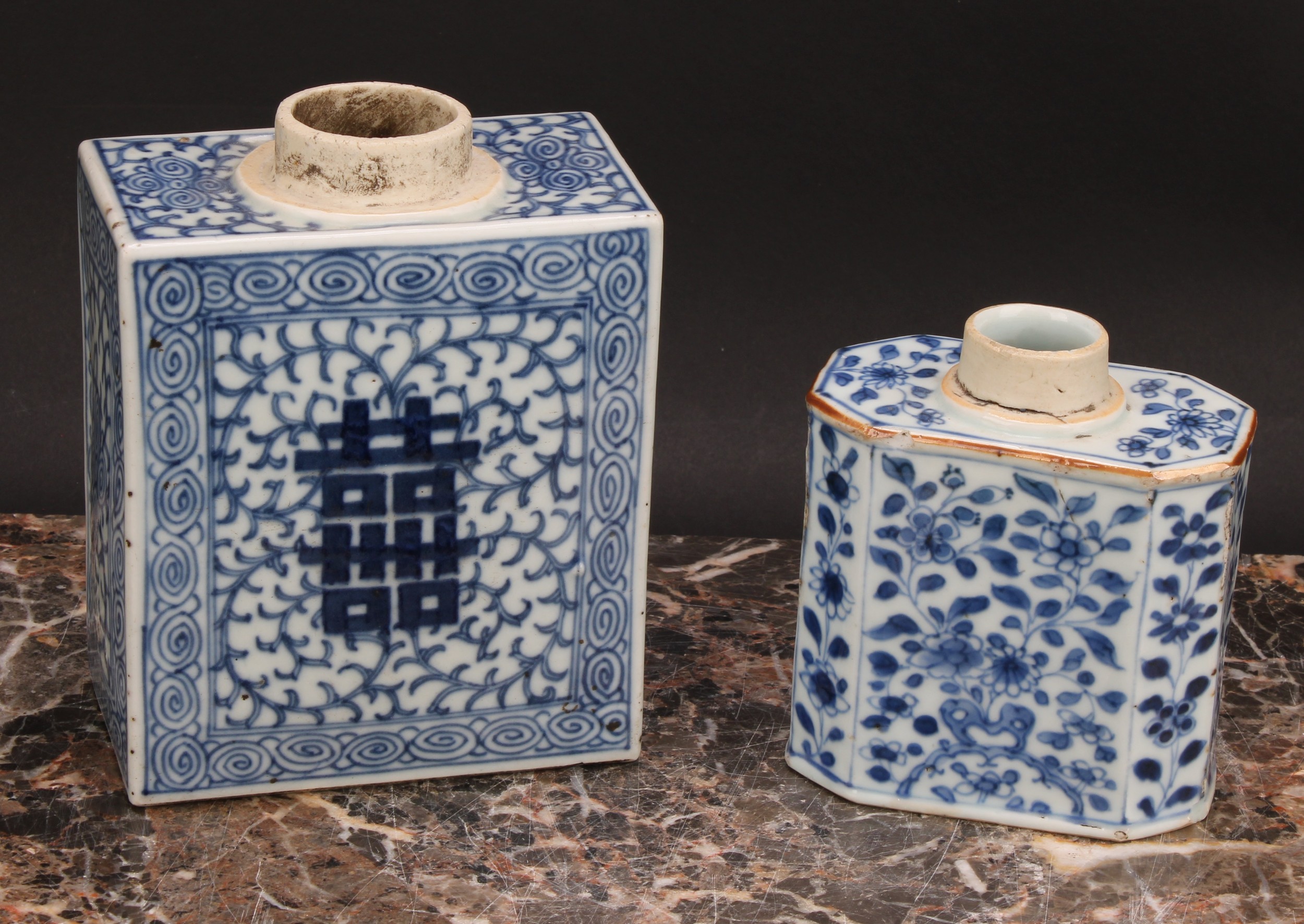 A Chinese canted rectangular tea caddy, painted in tones of underglaze blue with flowers and leafy - Image 2 of 8