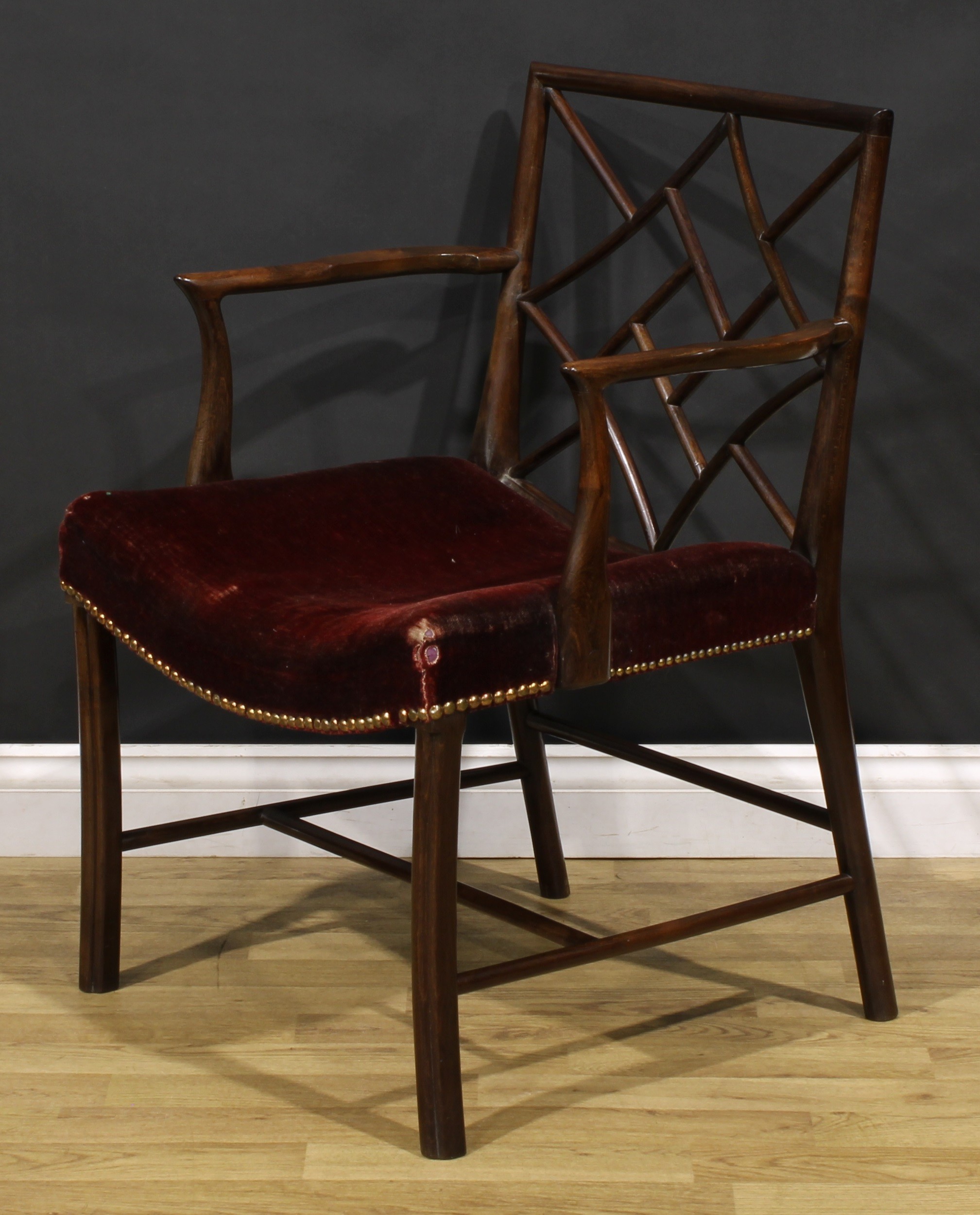 A George III Scottish laburnum Cockpen armchair, dished stuffed-over seat, moulded forelegs, H- - Bild 3 aus 4