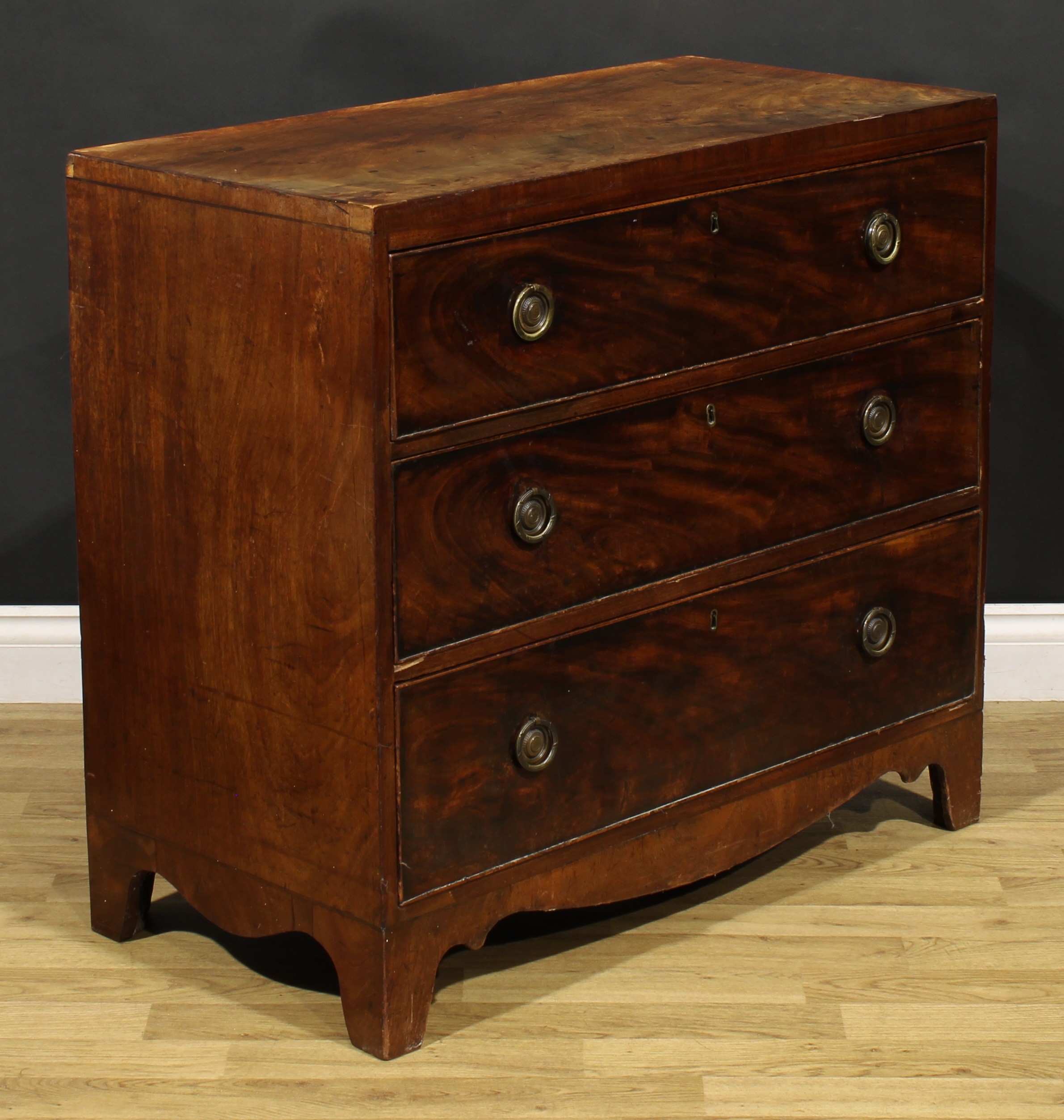 A George III mahogany caddy top chest, of three long cockbeaded drawers, shaped apron, bracket feet, - Image 3 of 6