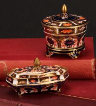 A Royal Crown Derby 1128 Imari pattern tapered circular box and cover, the cover slightly domed,