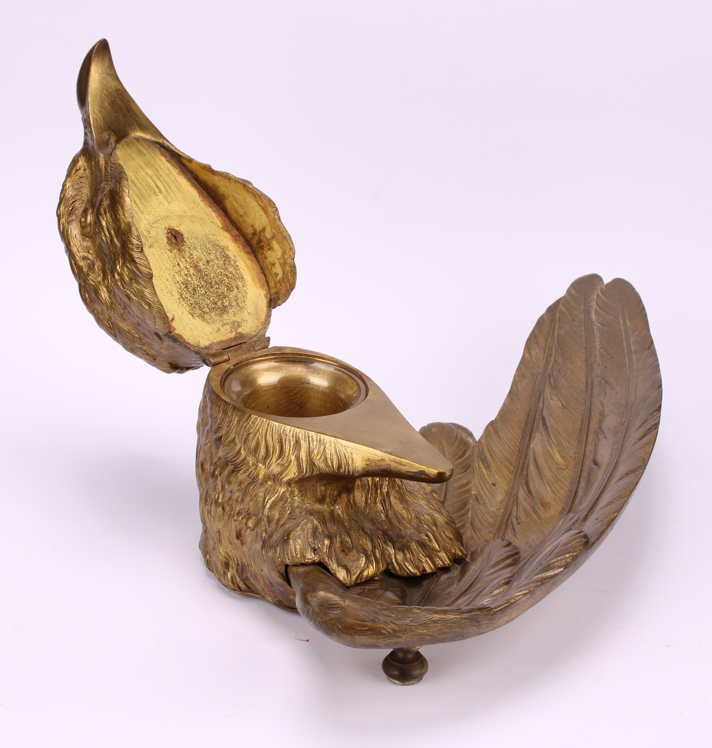 A French gilt metal novelty inkwell, cast as the head of an eagle, 28.5cm wide - Image 4 of 5