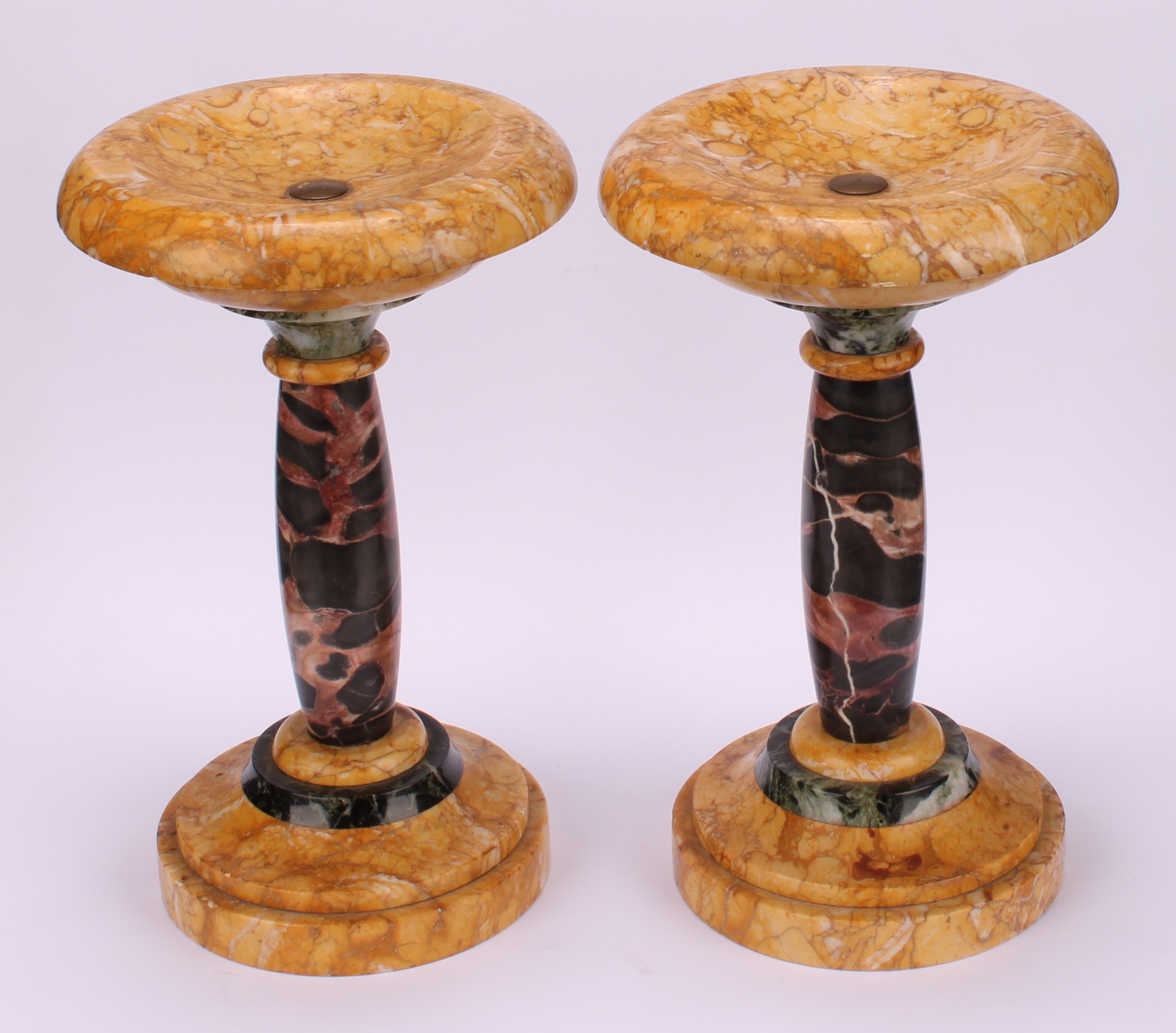 A pair of French Art Deco marble mantel tazzas, 21.5cm high, 13cm diameter, c.1930 - Image 2 of 3