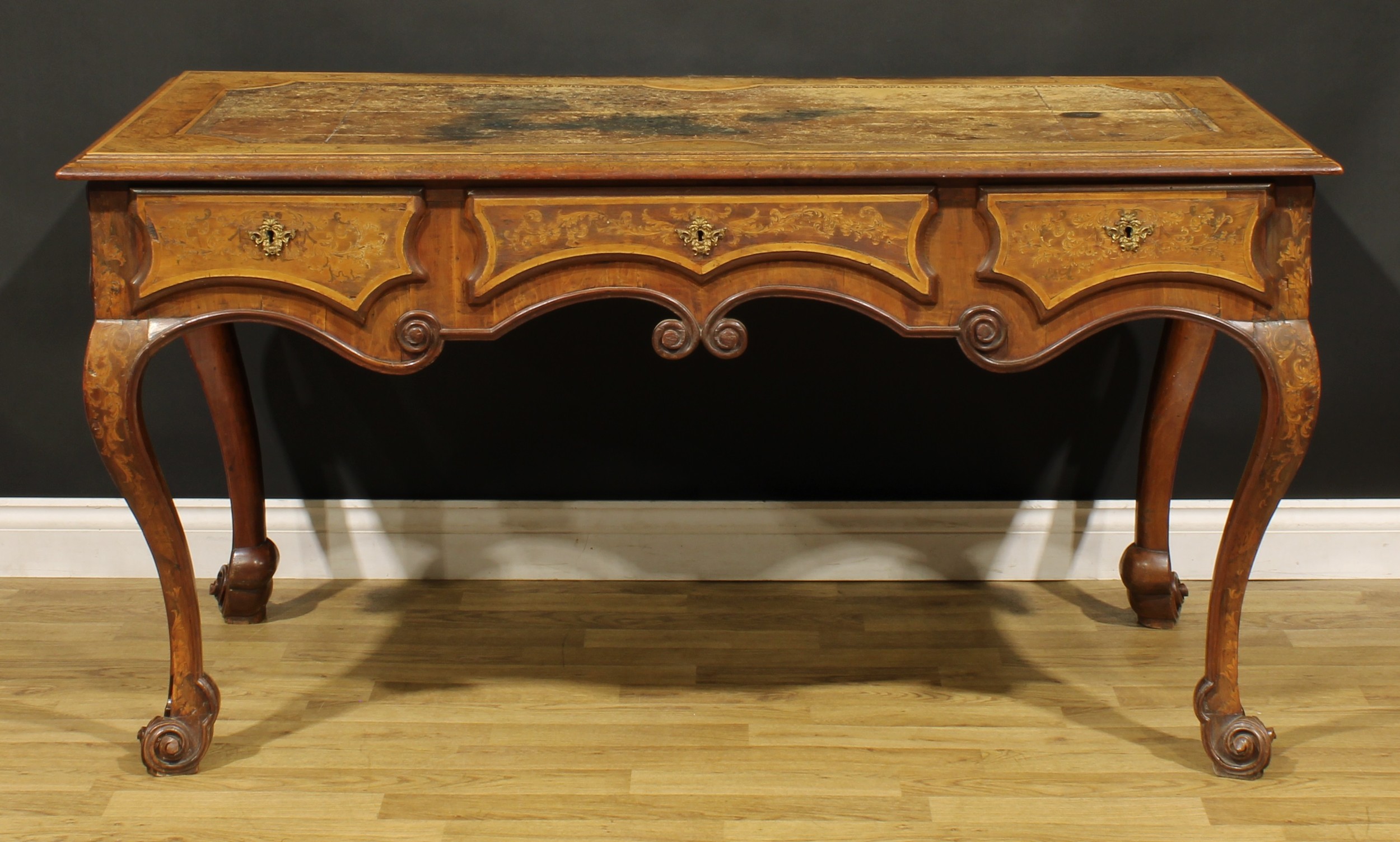 A 19th century Continental walnut and marquetry bureau plat, rectangular top with inset tooled and - Image 6 of 6