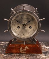 An American Franklin Delano Roosevelt period silver coloured metal nautical desk clock, 11cm