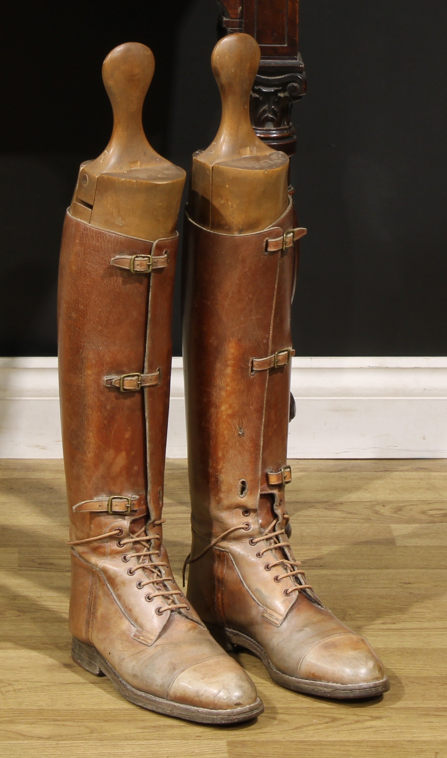 A pair of 19th century country gentleman's tan leather knee length riding boots, with beech boot - Image 2 of 2