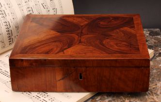 An 18th century laburnum oyster veneer rectangular lace box, hinged cover, 25.5cm wide