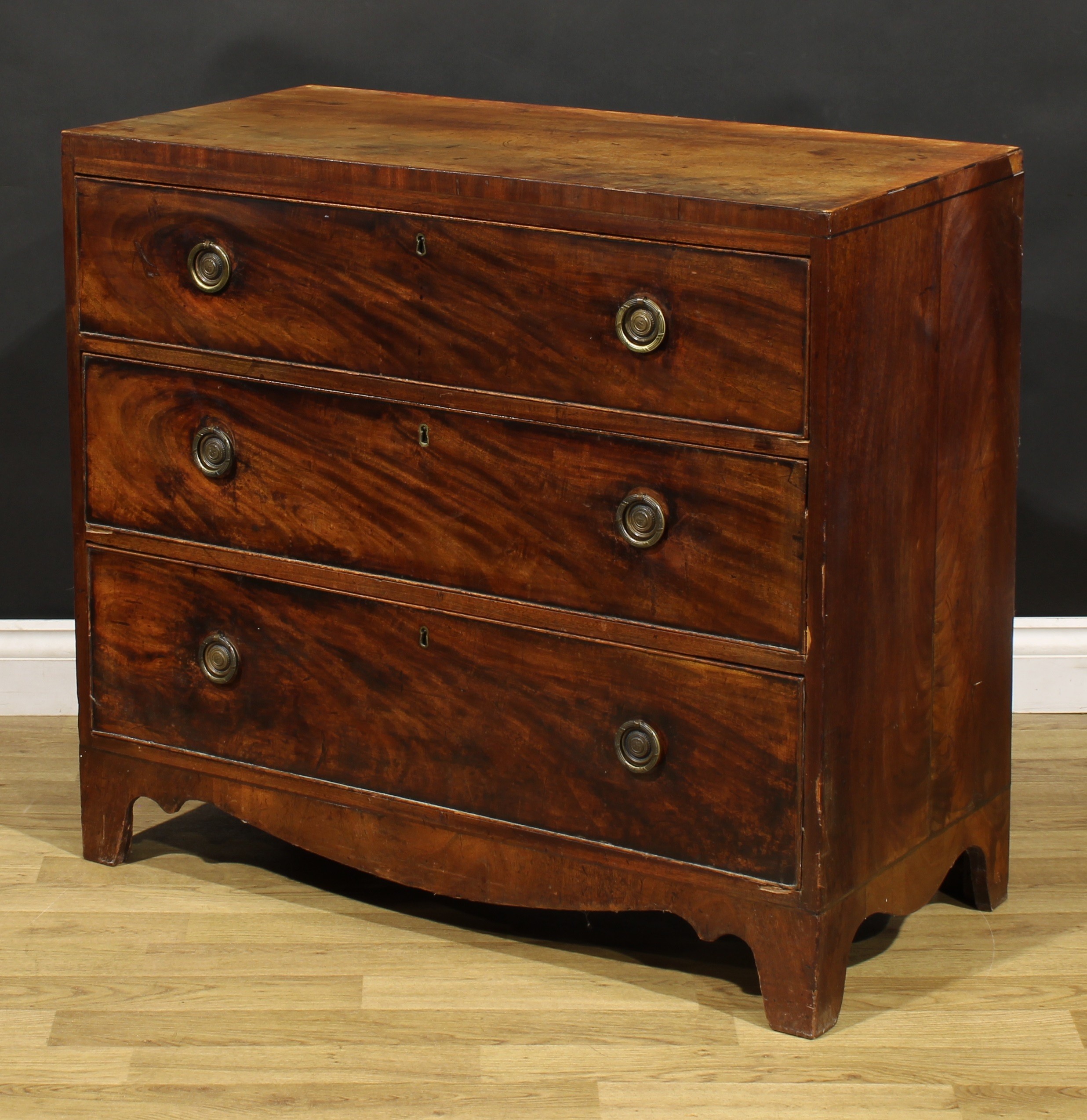 A George III mahogany caddy top chest, of three long cockbeaded drawers, shaped apron, bracket feet, - Image 5 of 6